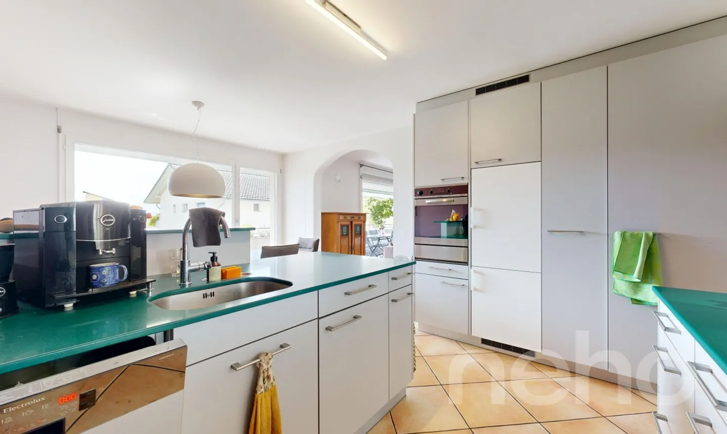 Spacious Family Apartment with Large South Terrace in Adligenswil - Photo 8 of 11