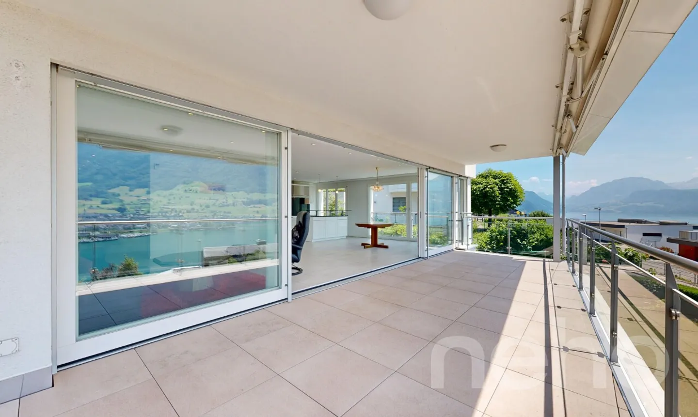 Appartamento esclusivo con terrazza e vista panoramica sul lago - Foto 4 di 11
