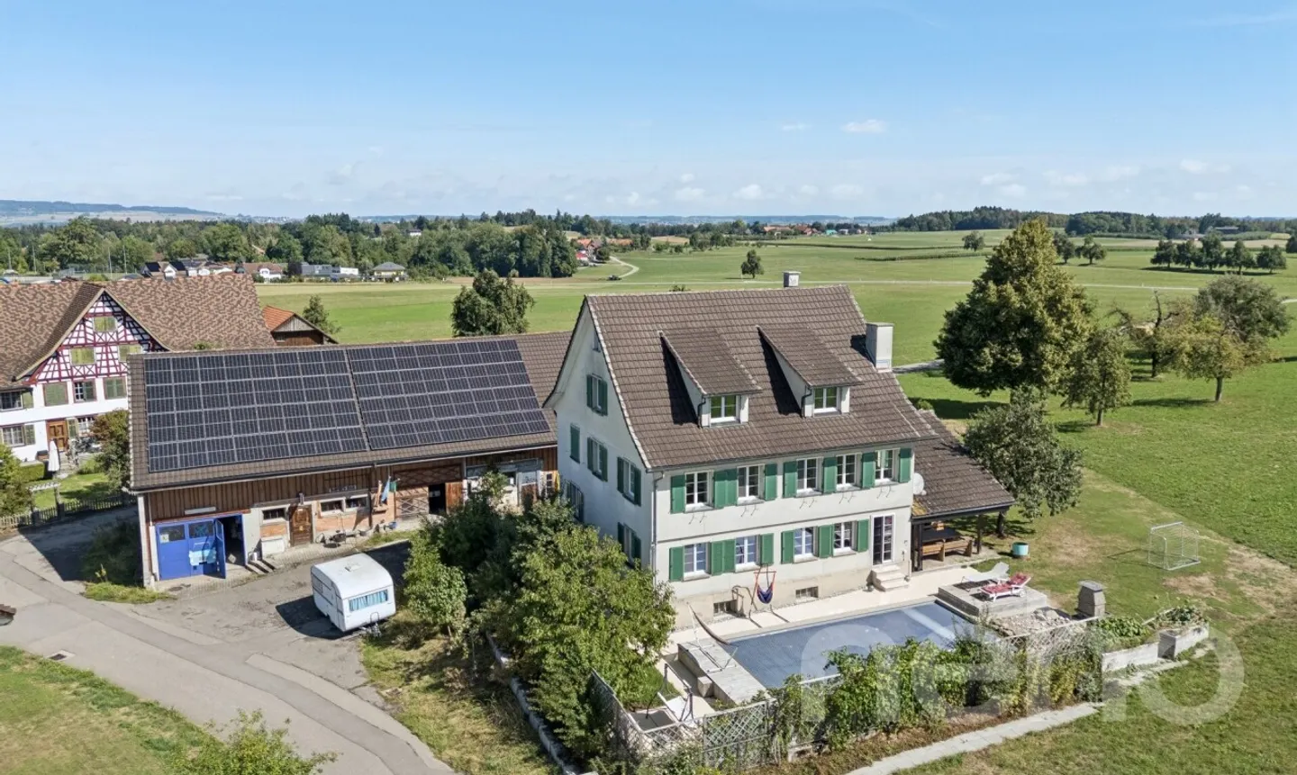 Bauernhof mit Seele - Wohnen, Wellness und Pferdehaltung an einem Ort - Foto 2 von 11