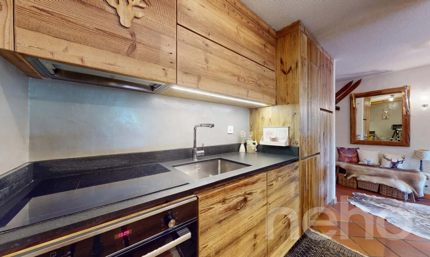 Charming Apartment in Village Center - Photo 5 of 13