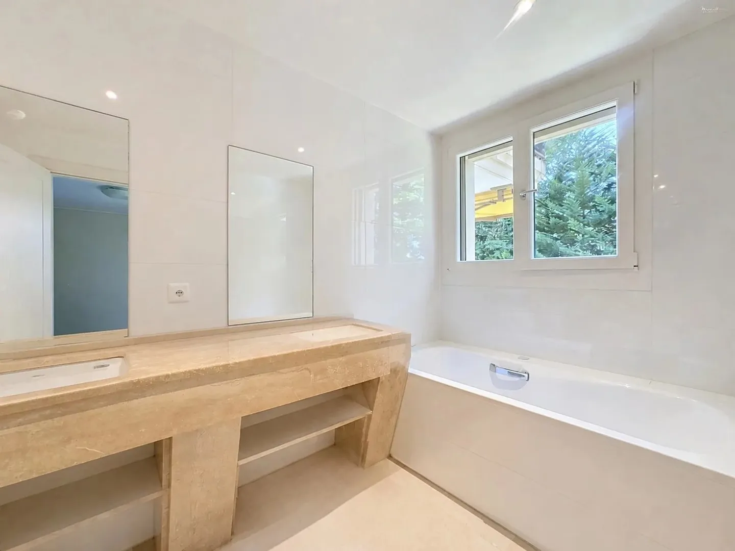 Luxueux duplex avec jardin privatif - Foto 6 di 13
