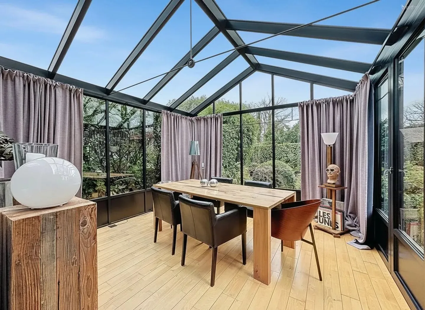 Villa semi-détachée élégante avec jardin et piscine - Photo 2 sur 13