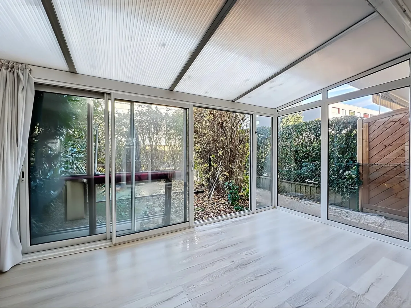 Wunderschöne Duplexwohnung im Gartengeschoss in Confignon - Foto 10 von 13