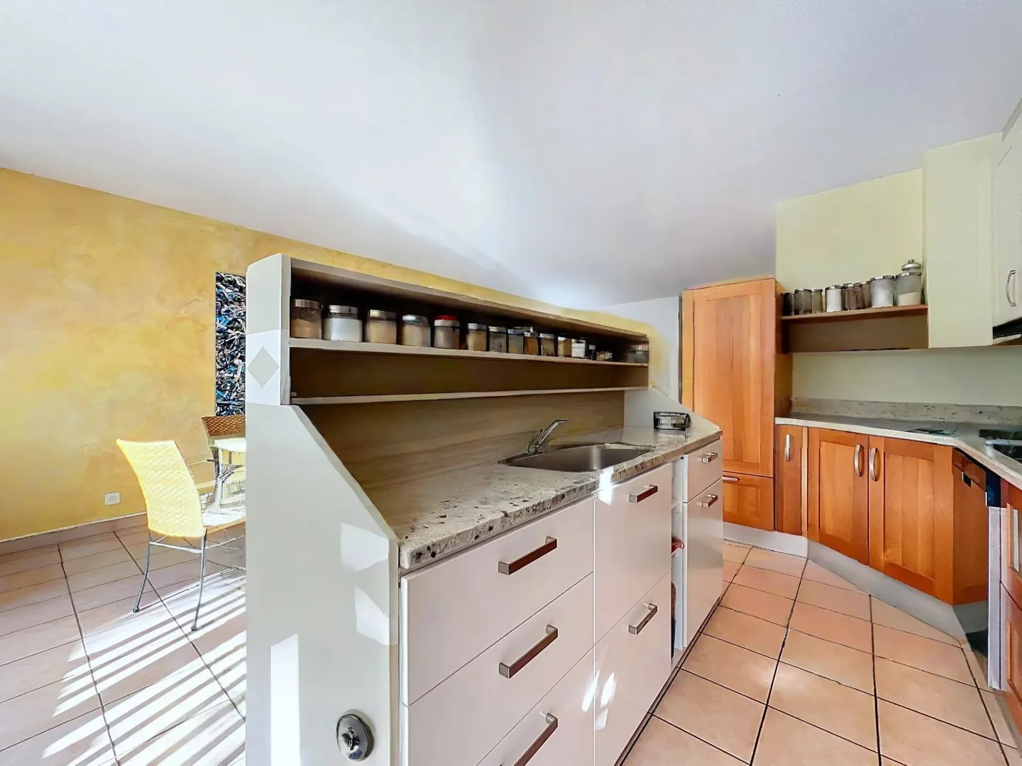 Wunderschöne Duplexwohnung im Gartengeschoss in Confignon - Foto 3 von 13