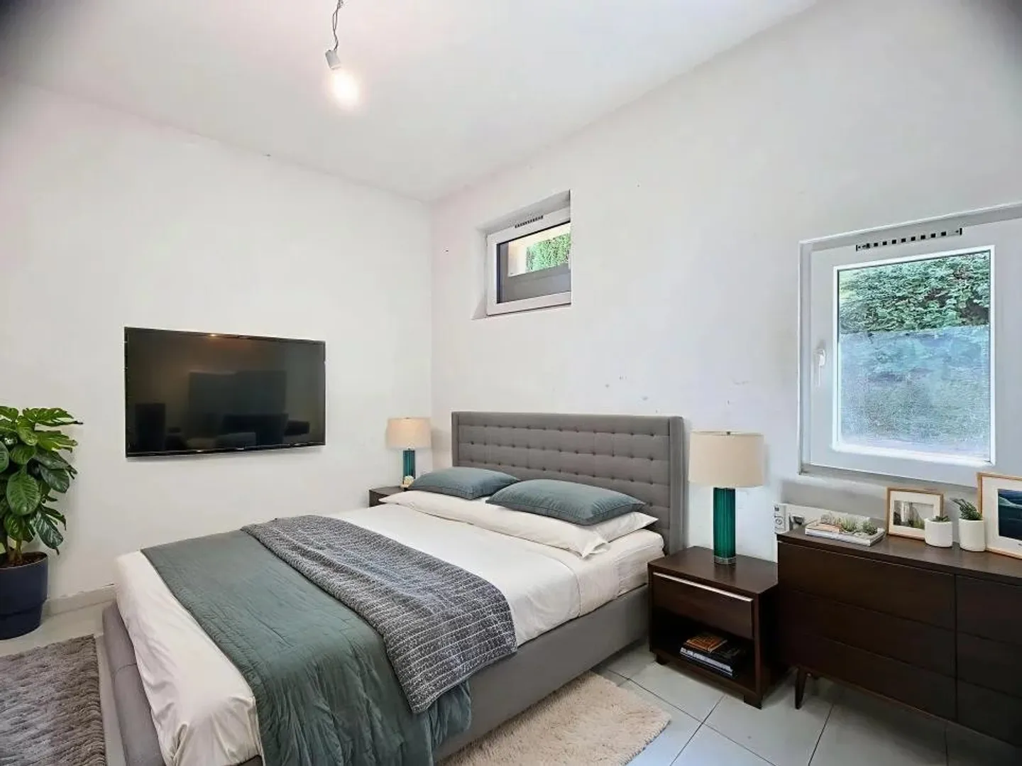 Beautiful ground floor apartment with garden - Photo 4 of 9