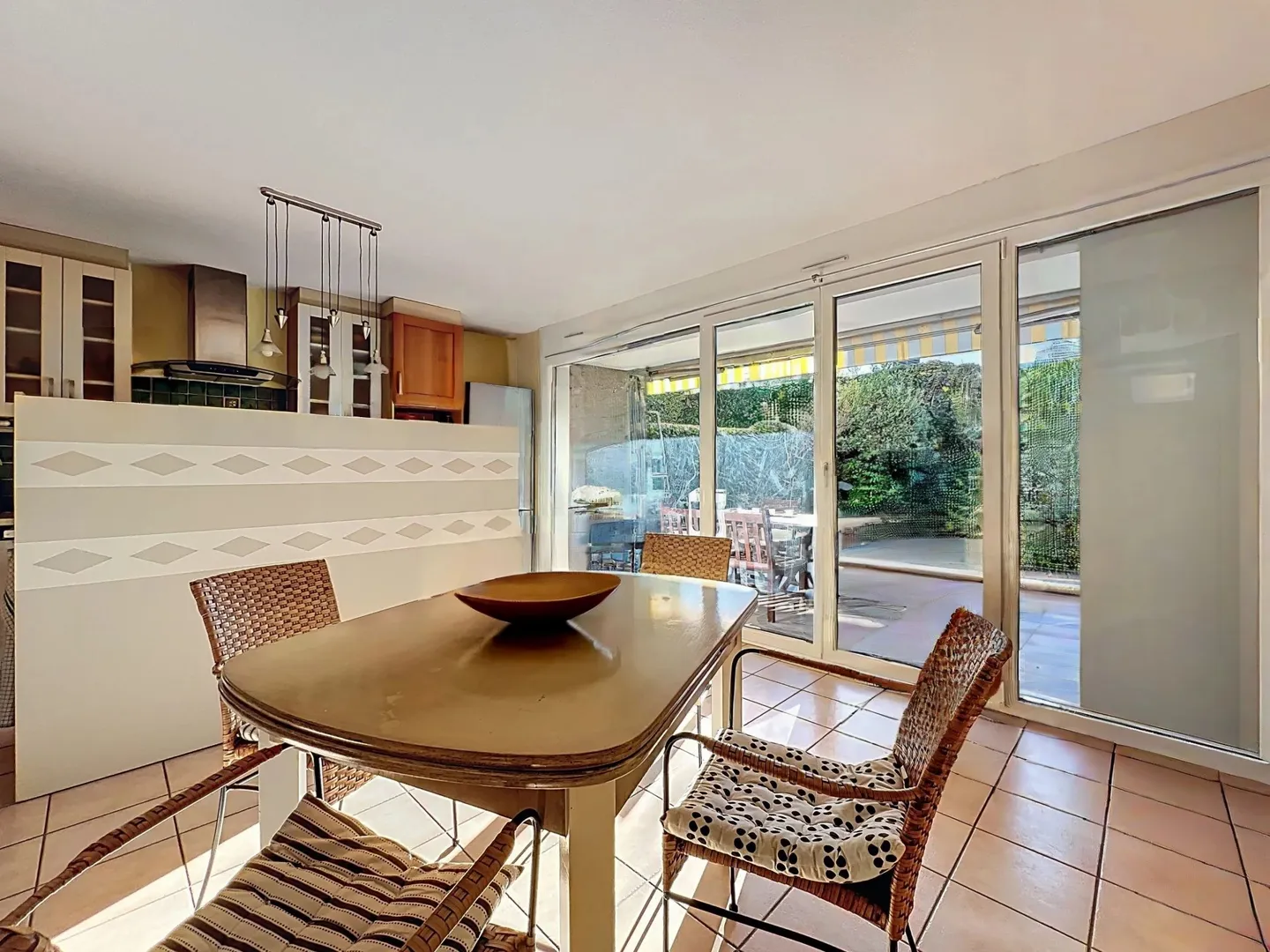 Wunderschöne Duplexwohnung im Gartengeschoss in Confignon - Foto 4 von 13