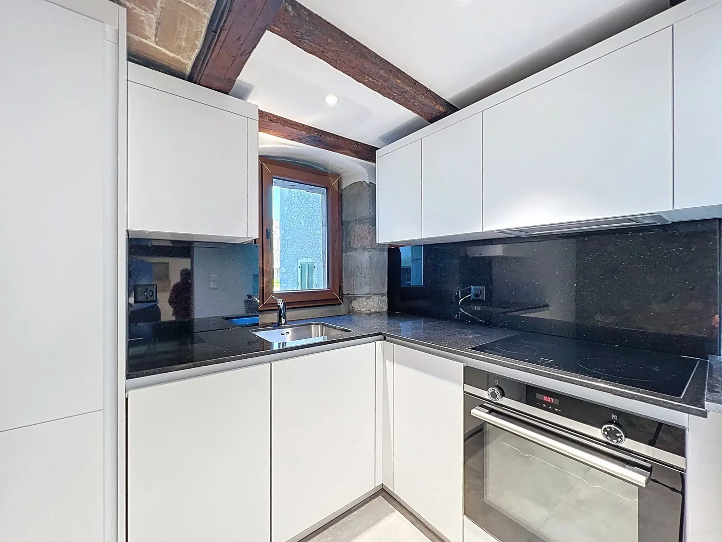 Appartement charmant entièrement rénové à Grand Lancy - Photo 3 sur 12