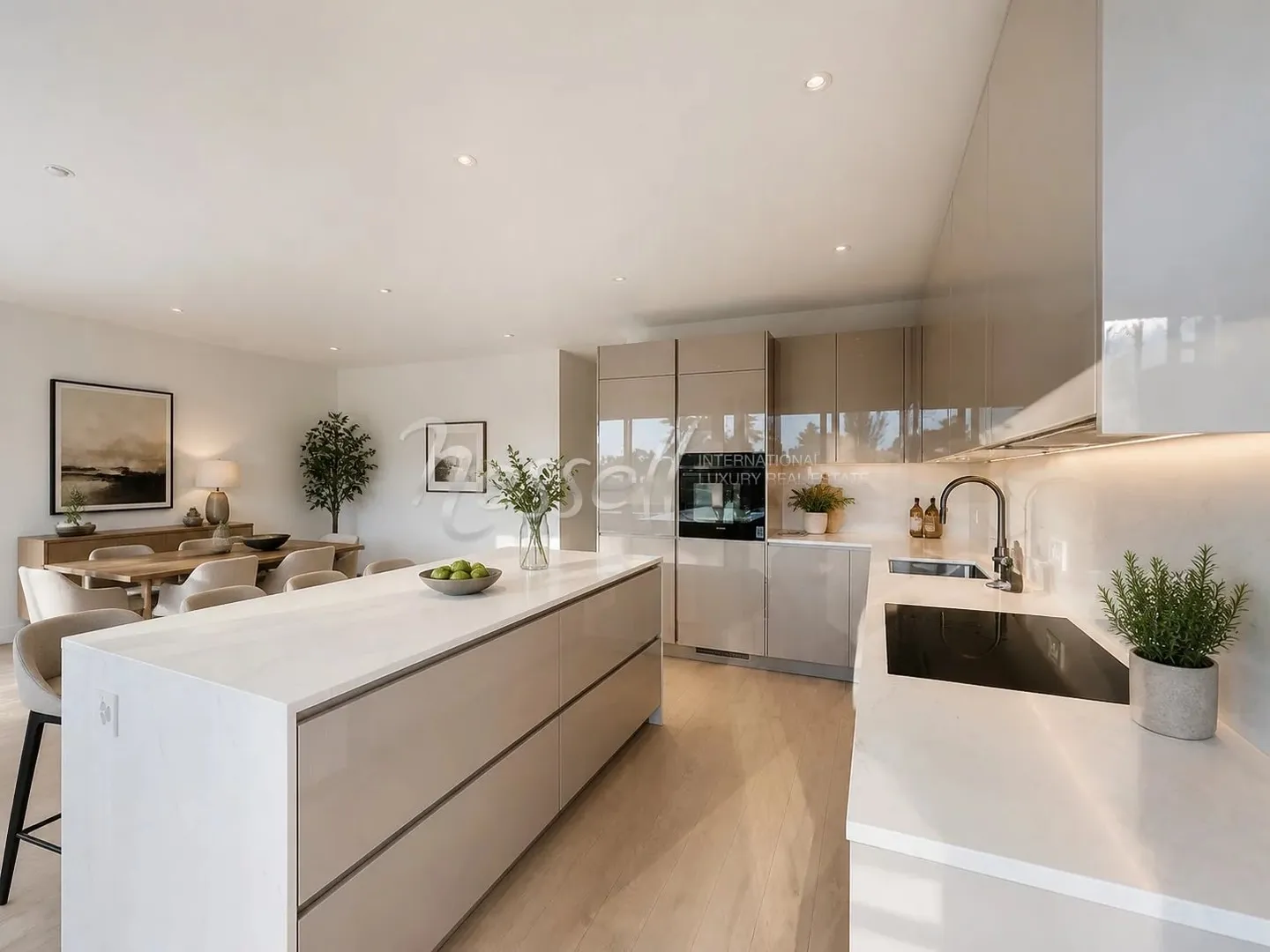 Luxury Apartment in Vesenaz - Photo 1 of 13