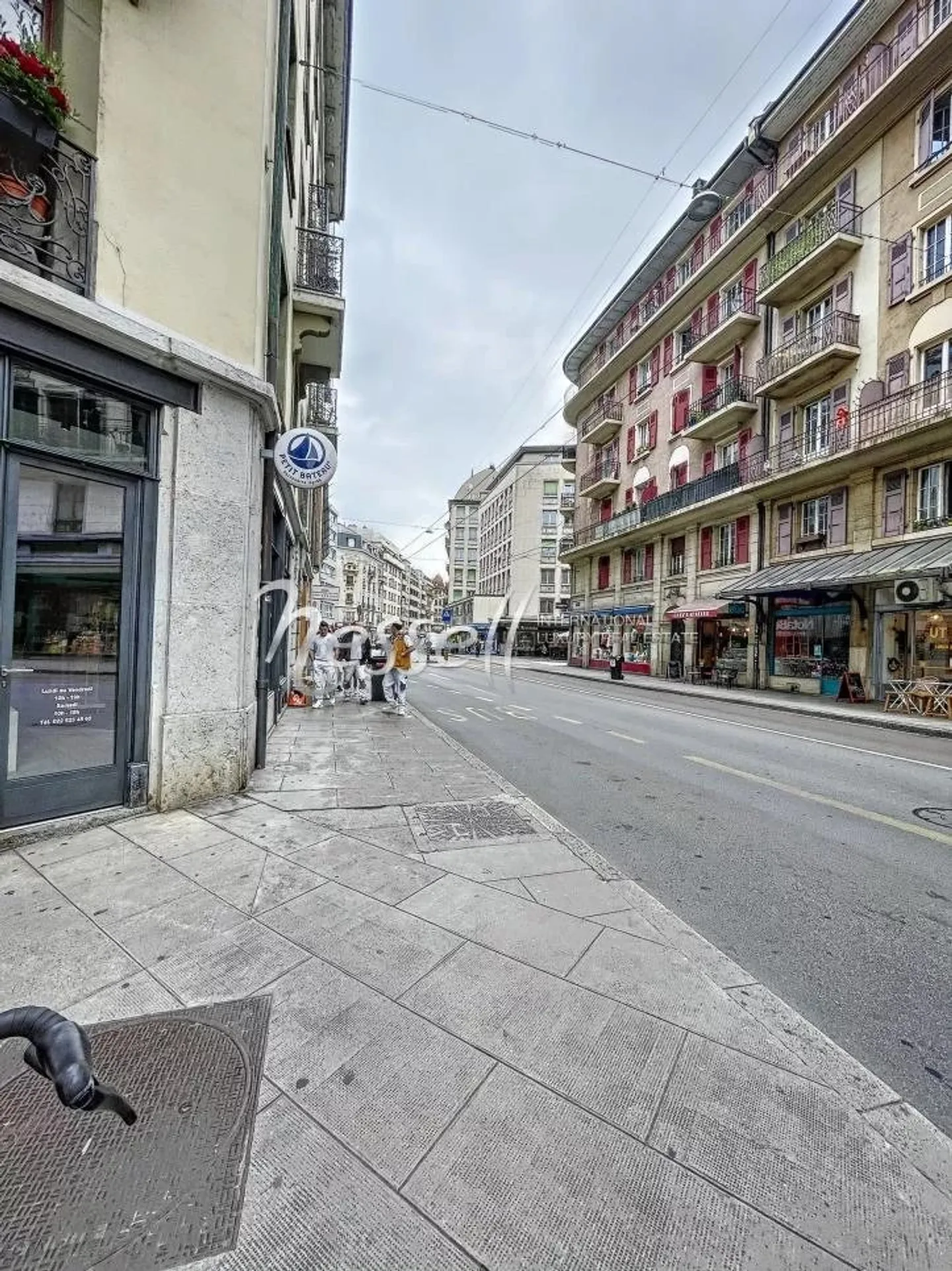 Underground parking in Eaux-Vives - Foto 8 von 9