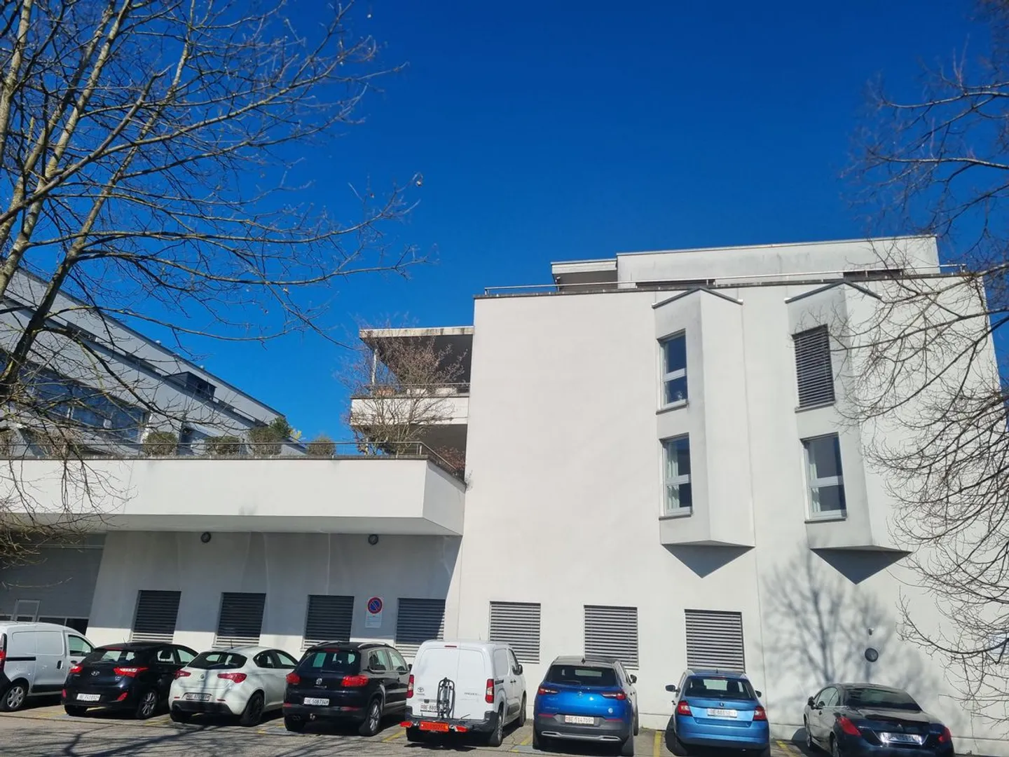 Attique de 3,5 pièces au centre de Lyss (incl. EHP) - Photo 2 sur 11