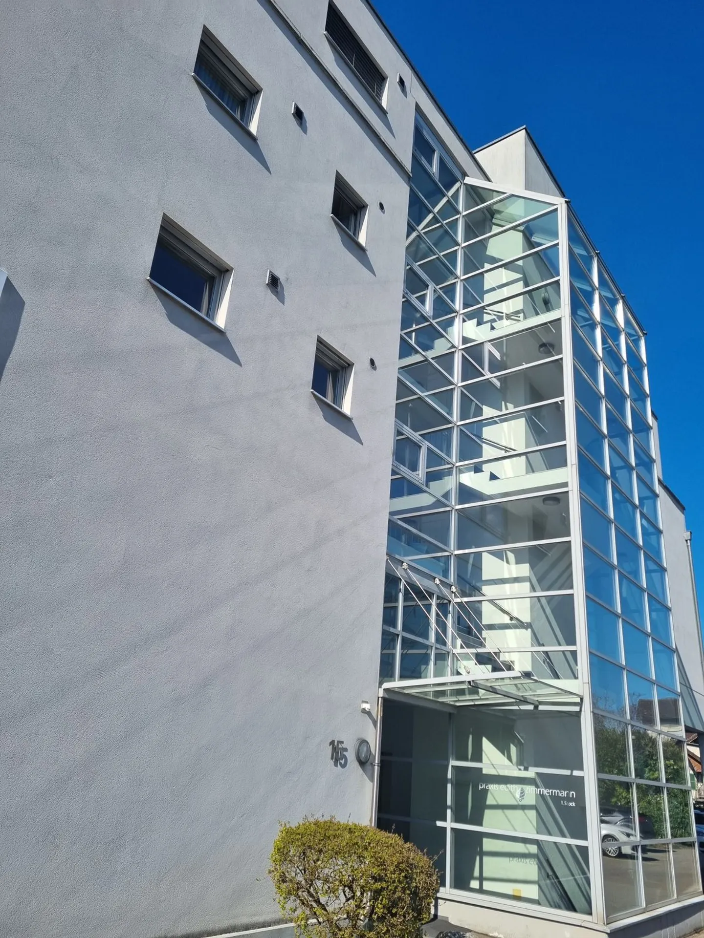 Attique de 3,5 pièces au centre de Lyss (incl. EHP) - Photo 3 sur 11