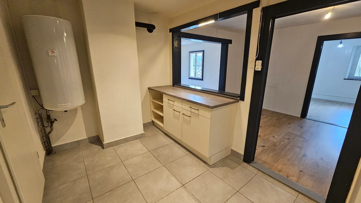 Appartamento di 3 stanze con giardino privato in affitto a Courtemaîche - Foto 2 di 13