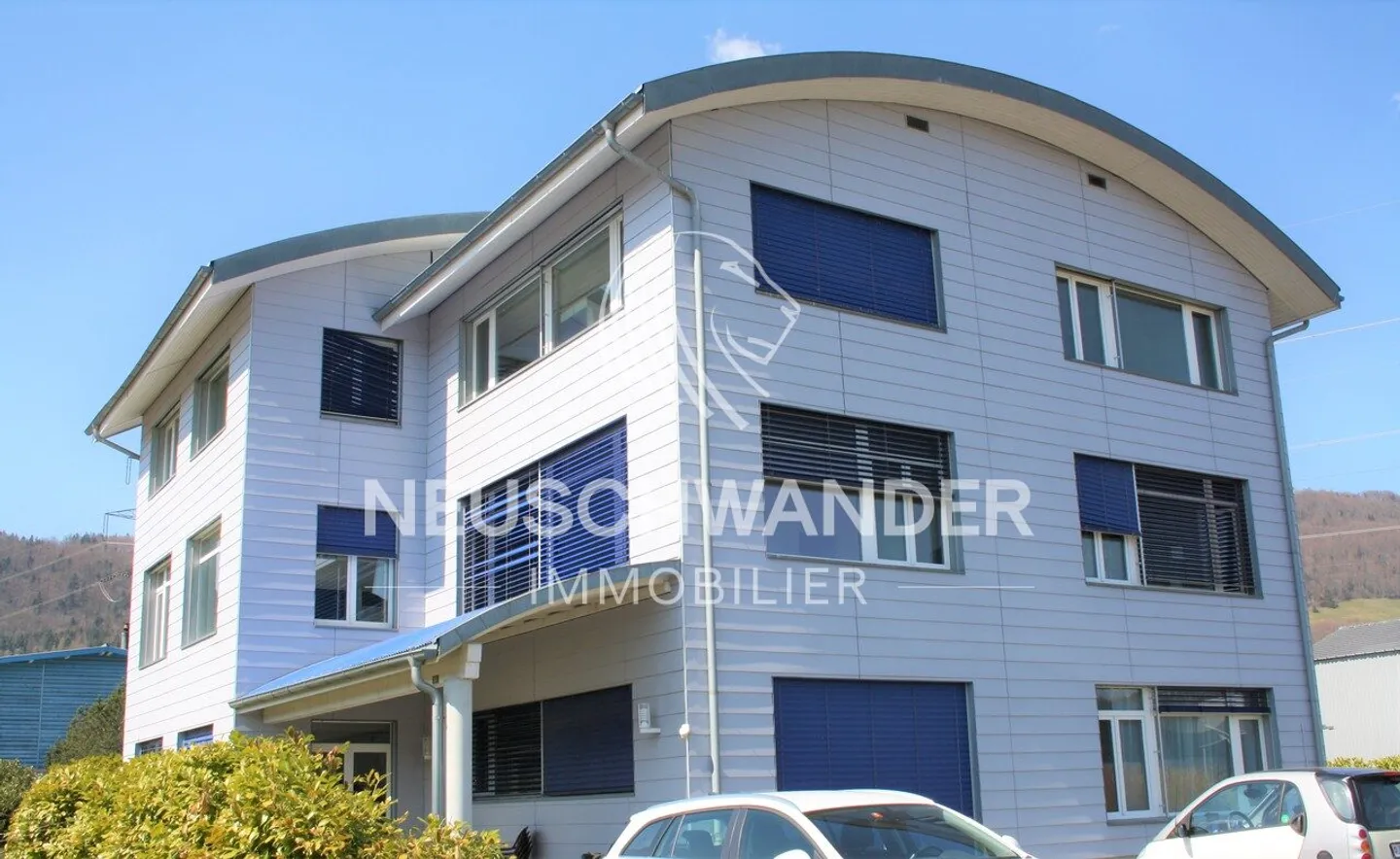 Commercial Space - Photo 4 of 9