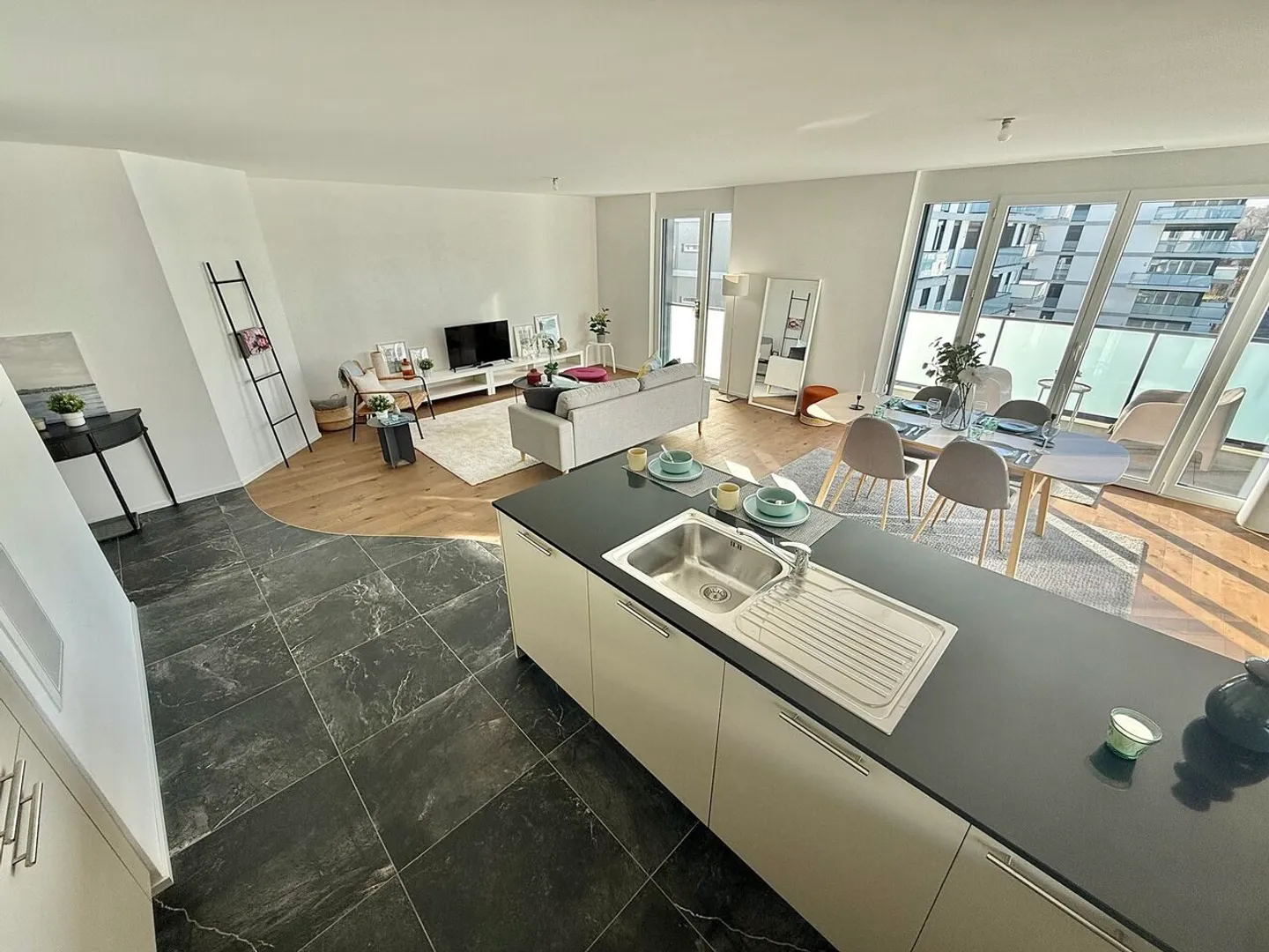 Appartement neuf de 2.5 pièces à louer à Delémont - Photo 2 sur 10