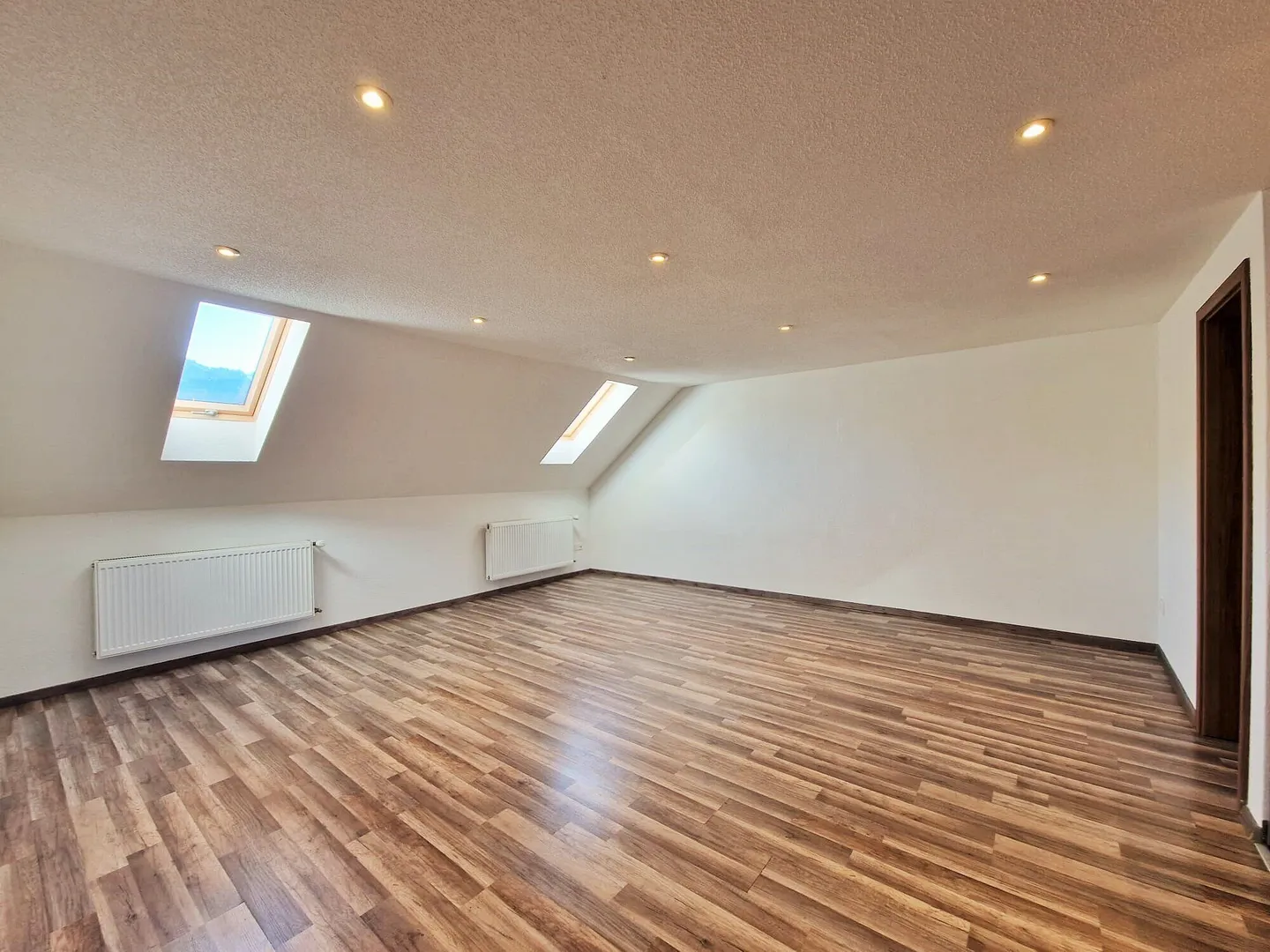 3.5-room apartment on the 3rd floor in Reconvilier - Photo 6 of 12