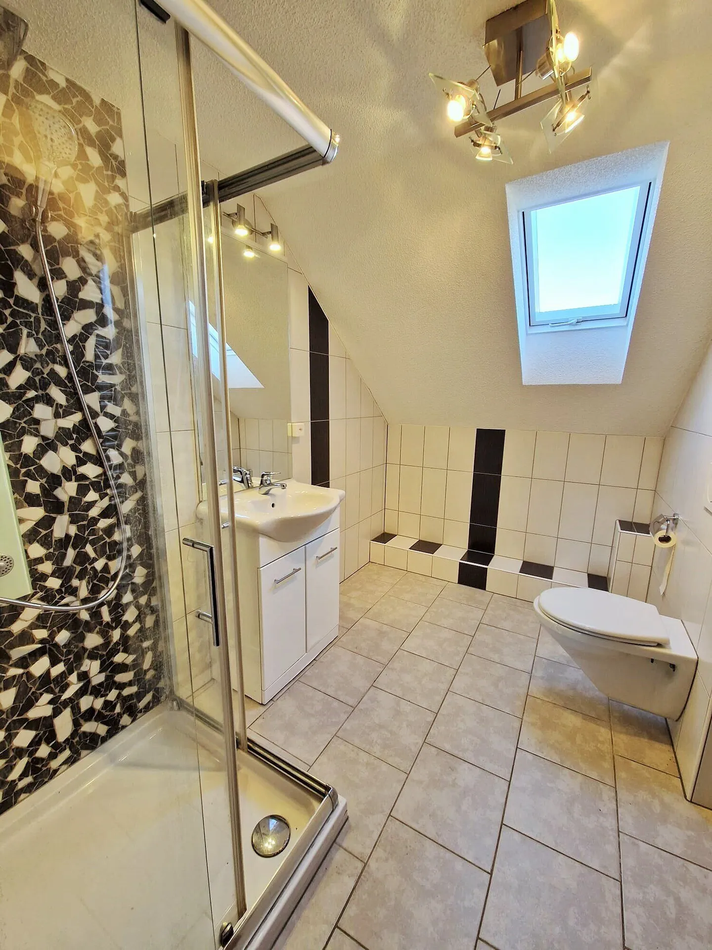 3.5-room apartment on the 3rd floor in Reconvilier - Photo 9 of 12