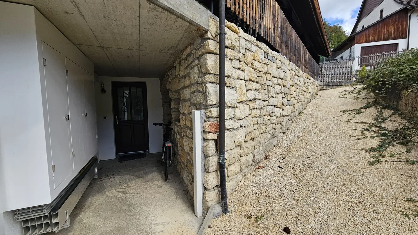 For rent in Soyhières 3.5 room apartment with terrace - Photo 10 of 13
