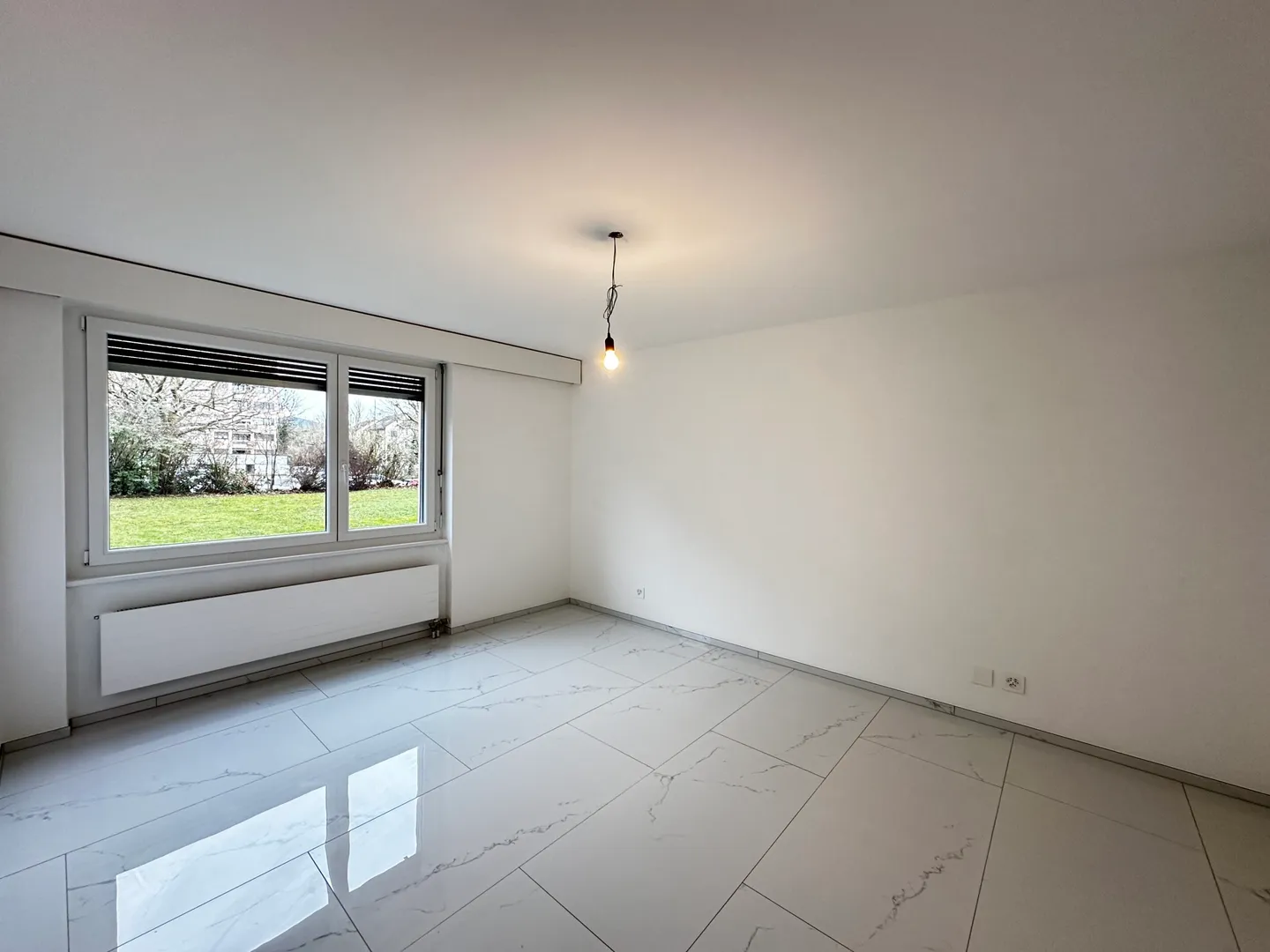 Renovated 3.5-room apartment in the heart of Delémont for rent - Photo 2 of 10