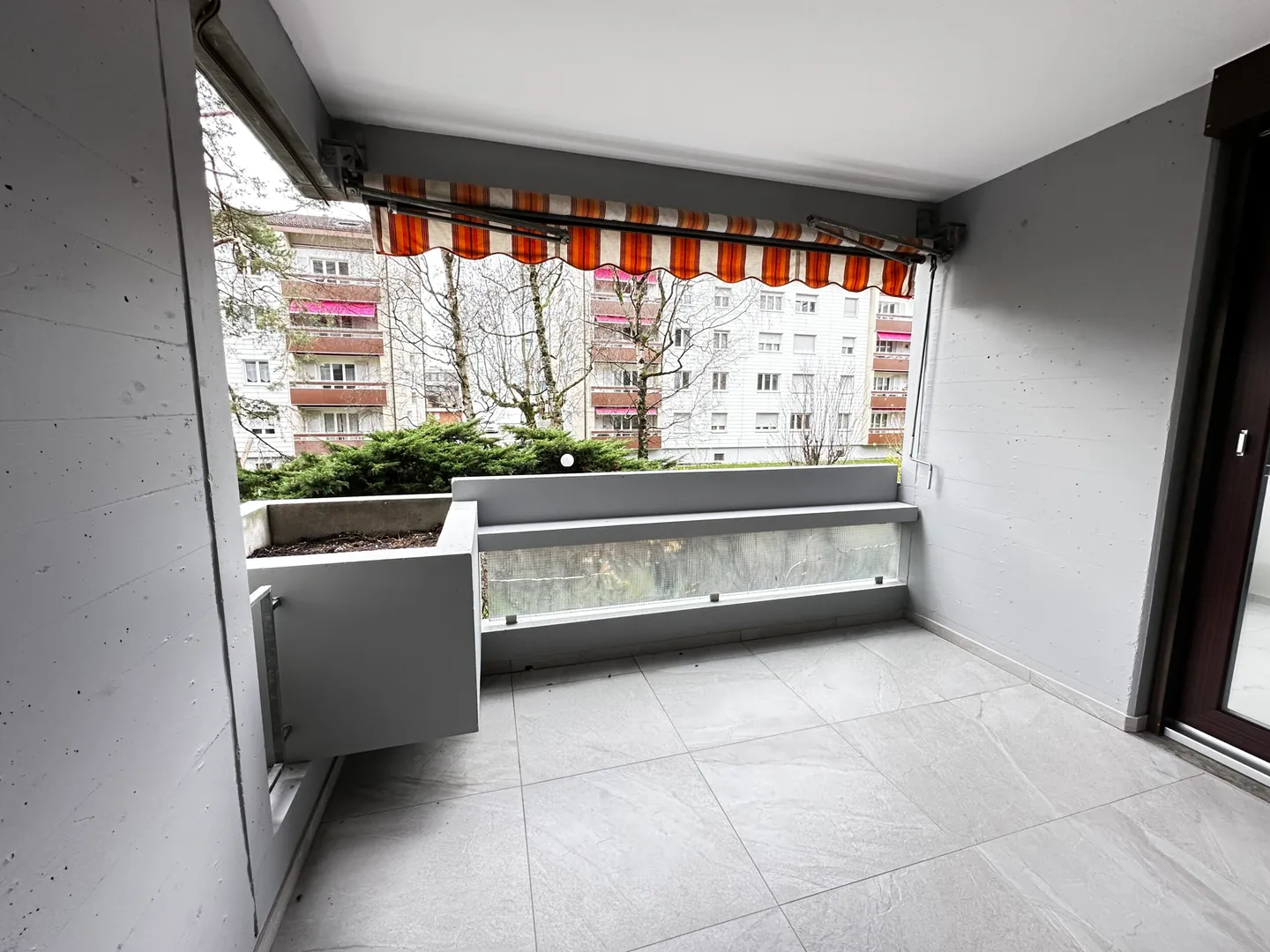 Renovated 3.5-room apartment in the heart of Delémont for rent - Photo 5 of 10