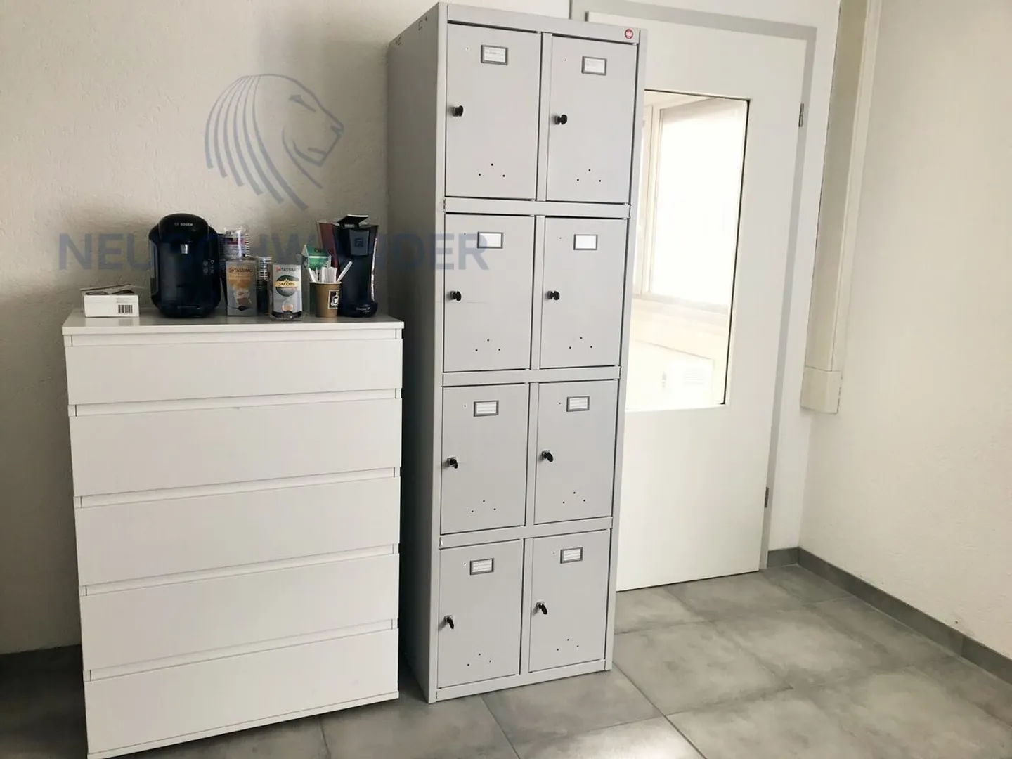 Commercial space of 15 m2 for rent in Reconvilier - Photo 5 of 8