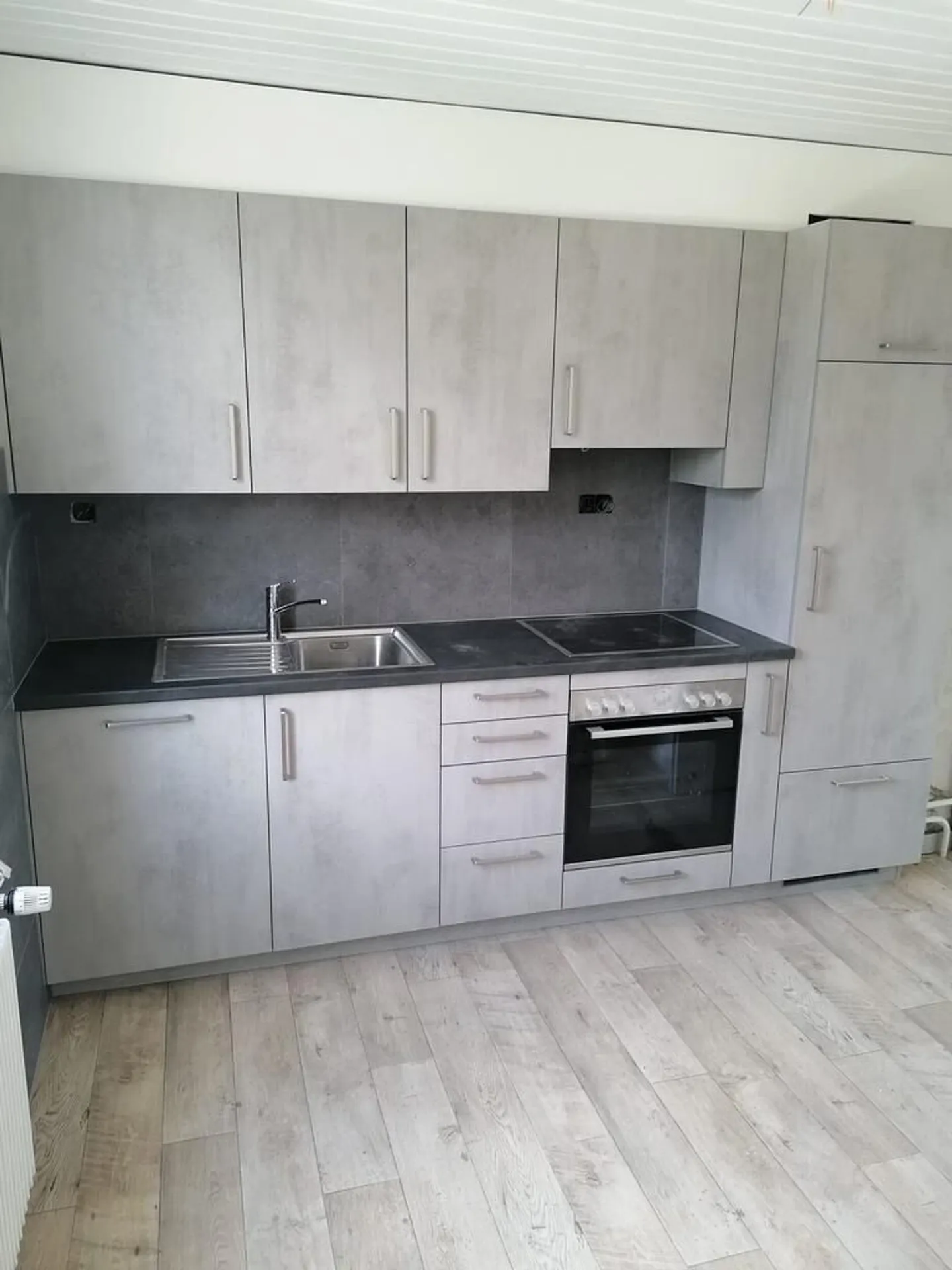 Ideale posizione nel cuore del villaggio vicino ai servizi - Foto 6 di 6