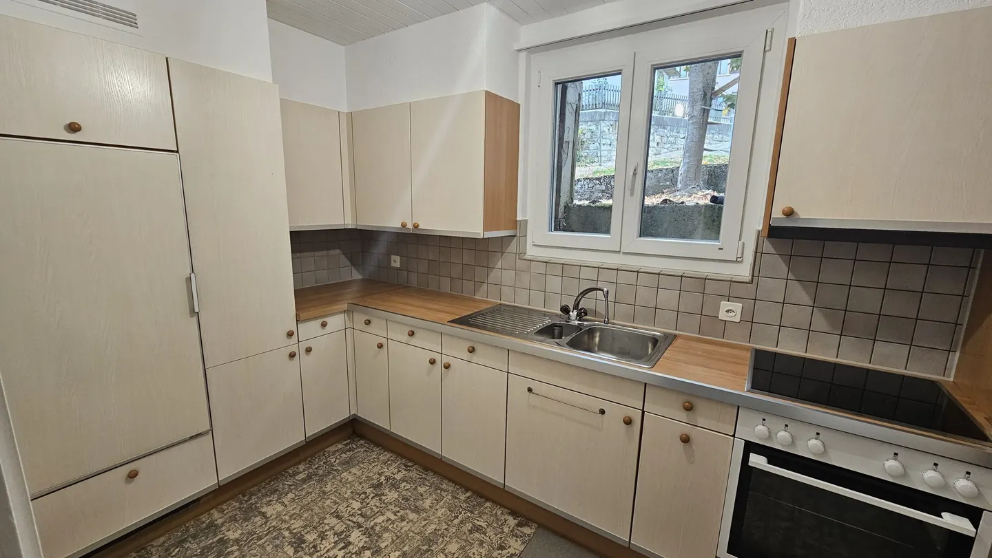 For rent in Perrefitte charming 4-room apartment - Photo 2 of 13