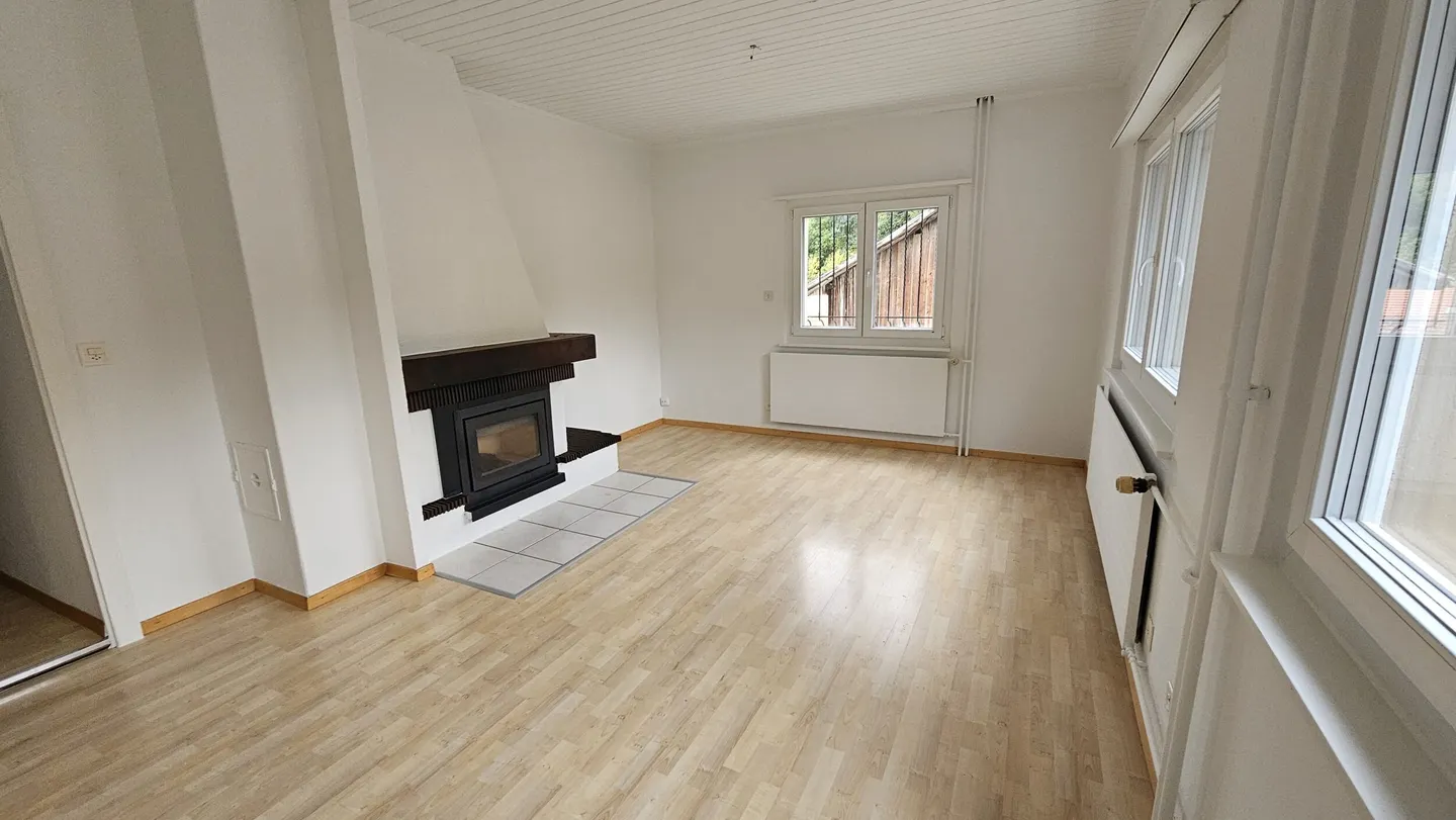 For rent in Perrefitte charming 4-room apartment - Photo 5 of 13