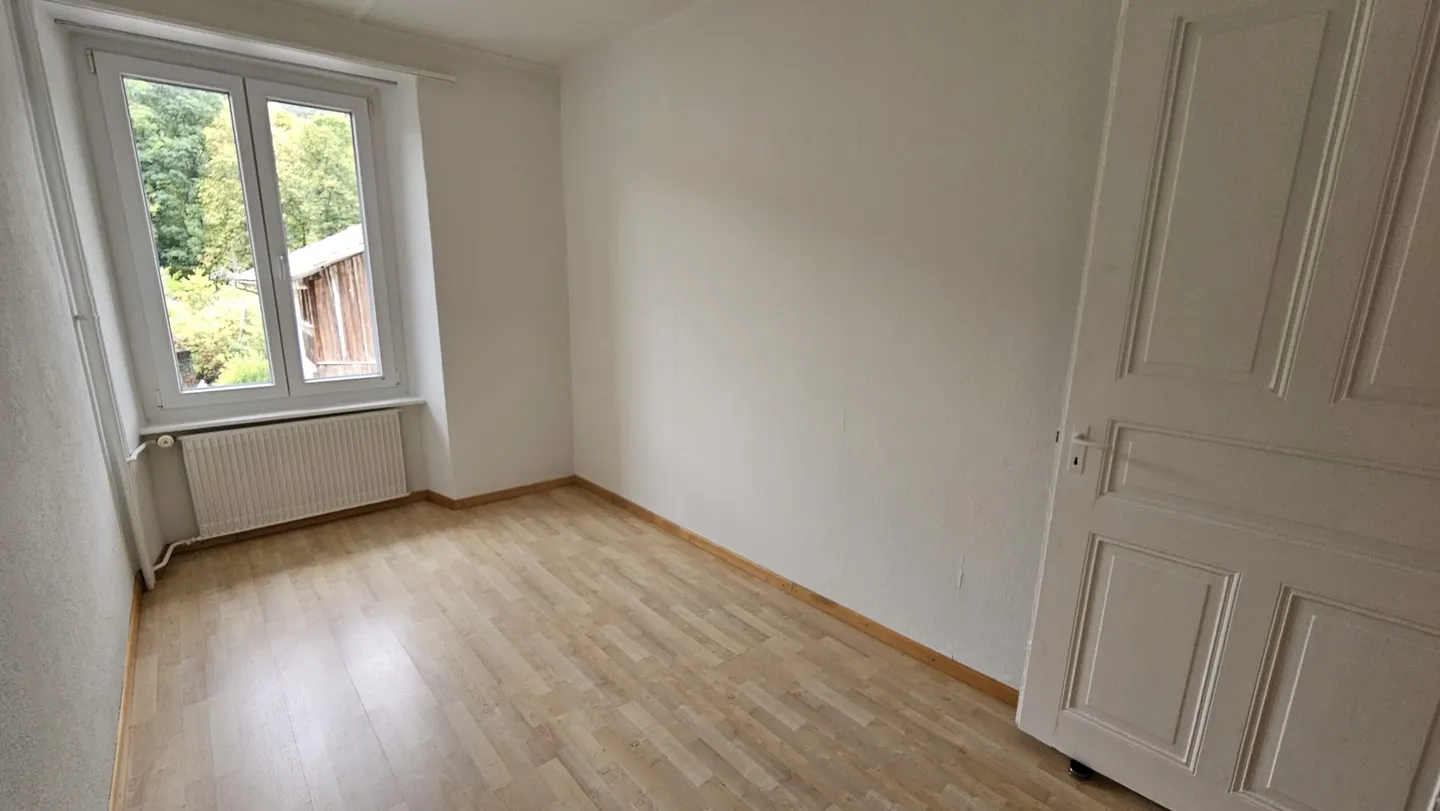 For rent in Perrefitte charming 4-room apartment - Photo 8 of 13