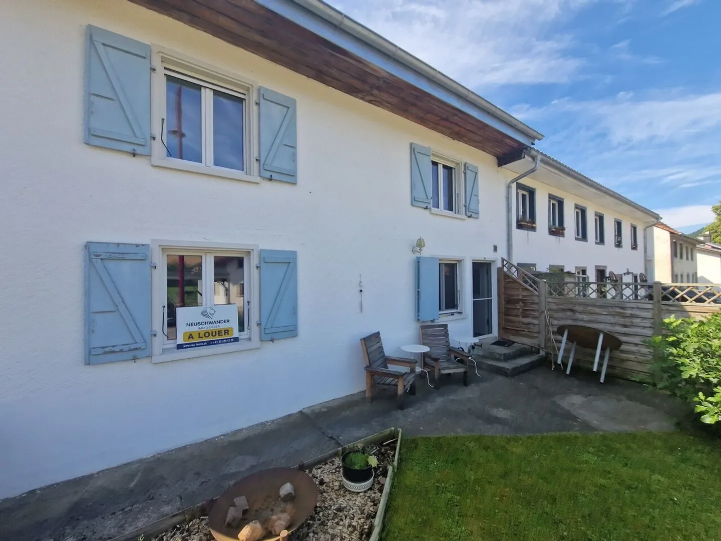 Detached House - Photo 1 of 13