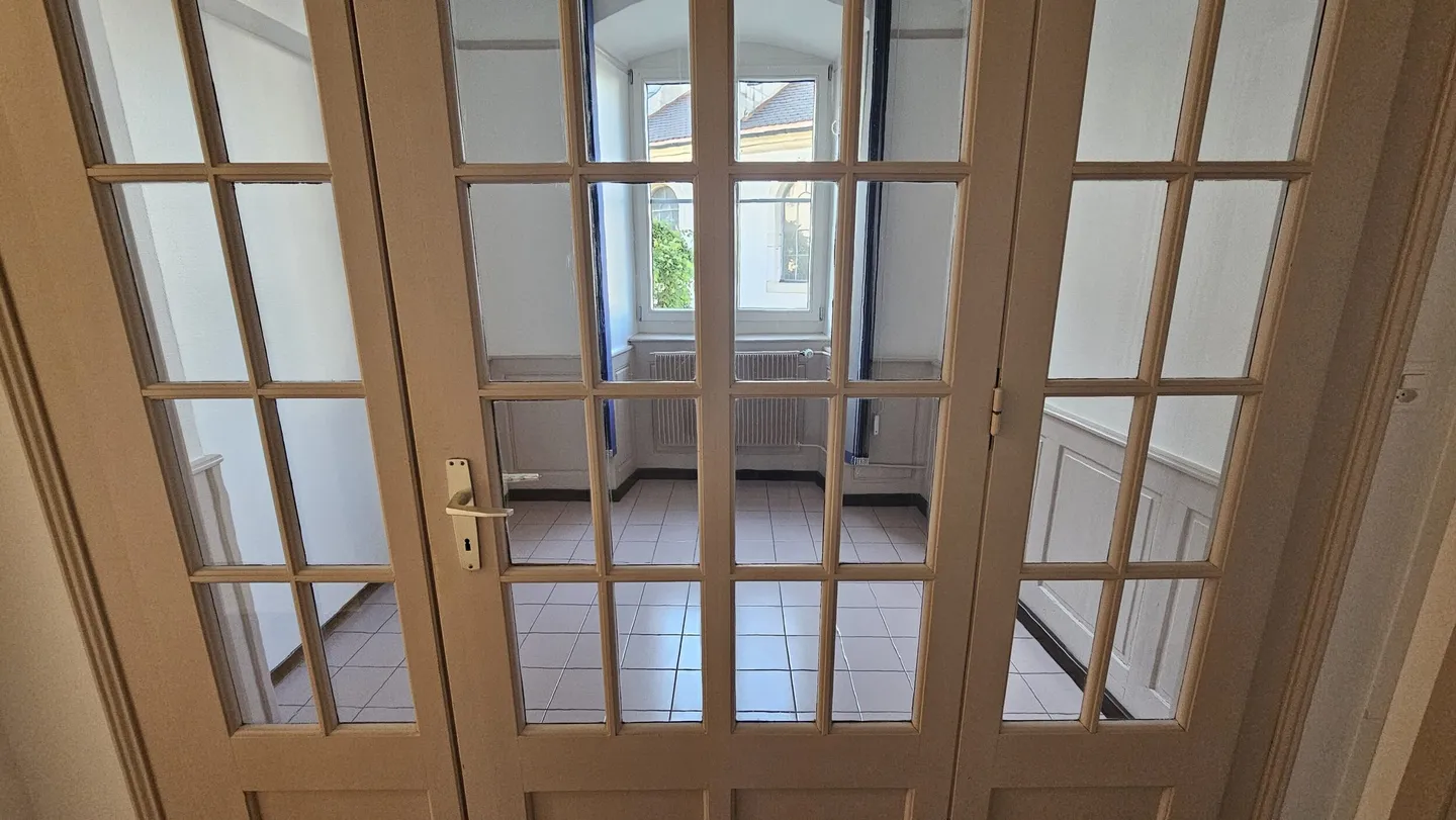 In affitto a Delémont nel centro storico 1 ufficio di 4 stanze - Foto 7 di 13