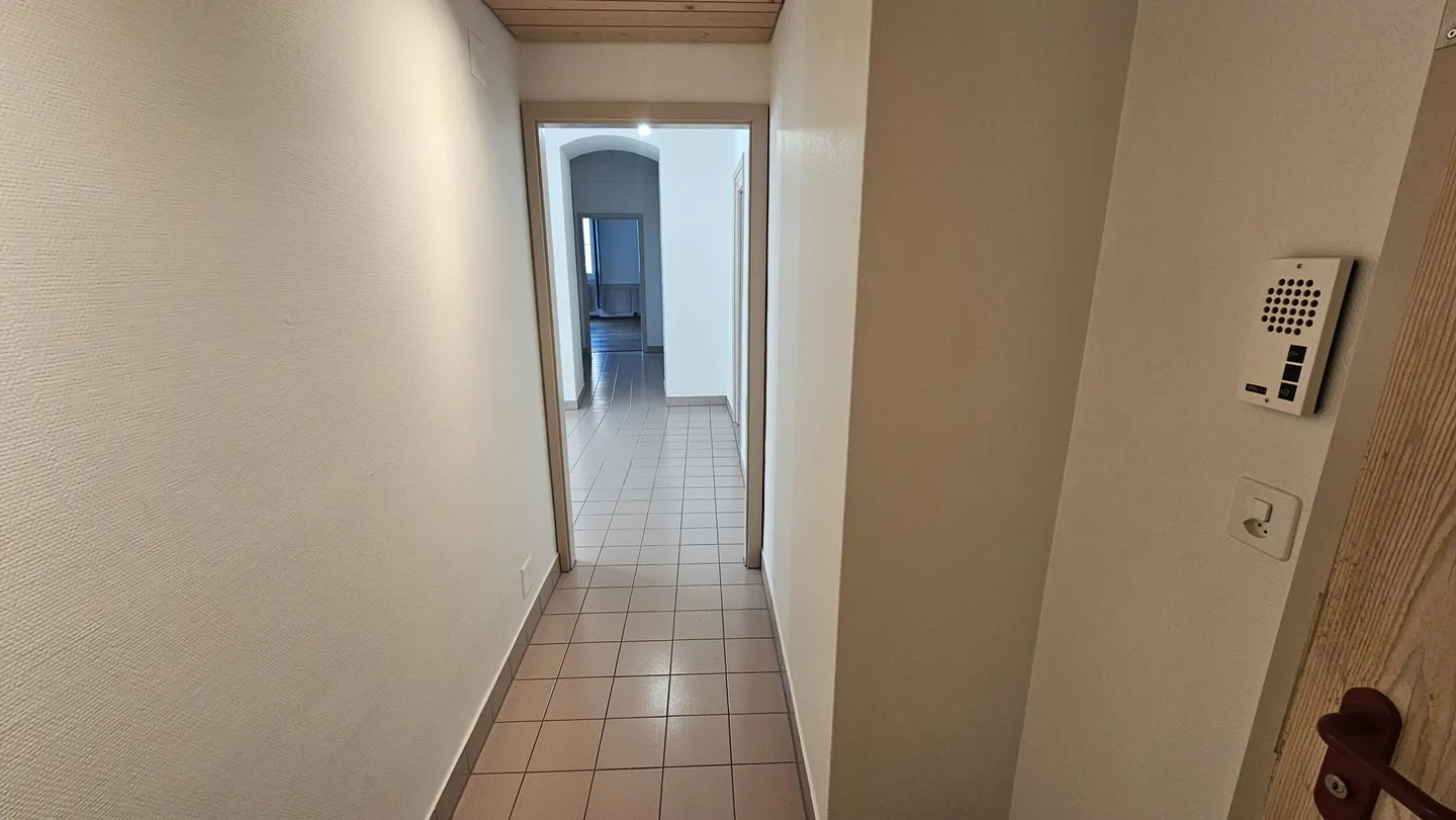 In affitto a Delémont nel centro storico 1 ufficio di 4 stanze - Foto 13 di 13