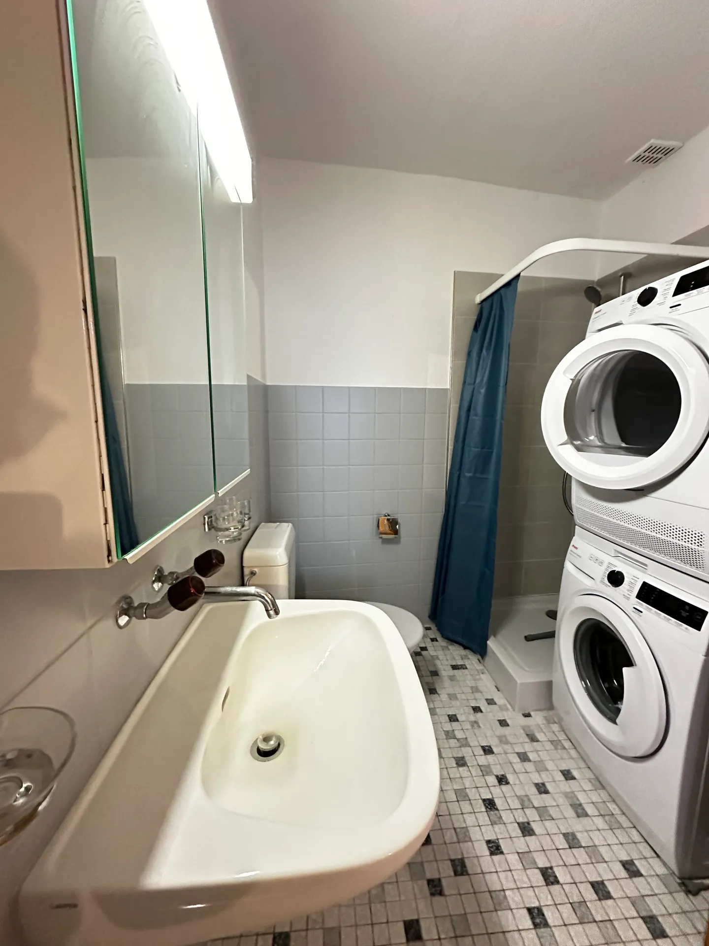 Appartamento di 2.5 locali in affitto nella vecchia città di Porrentruy - Foto 2 di 7