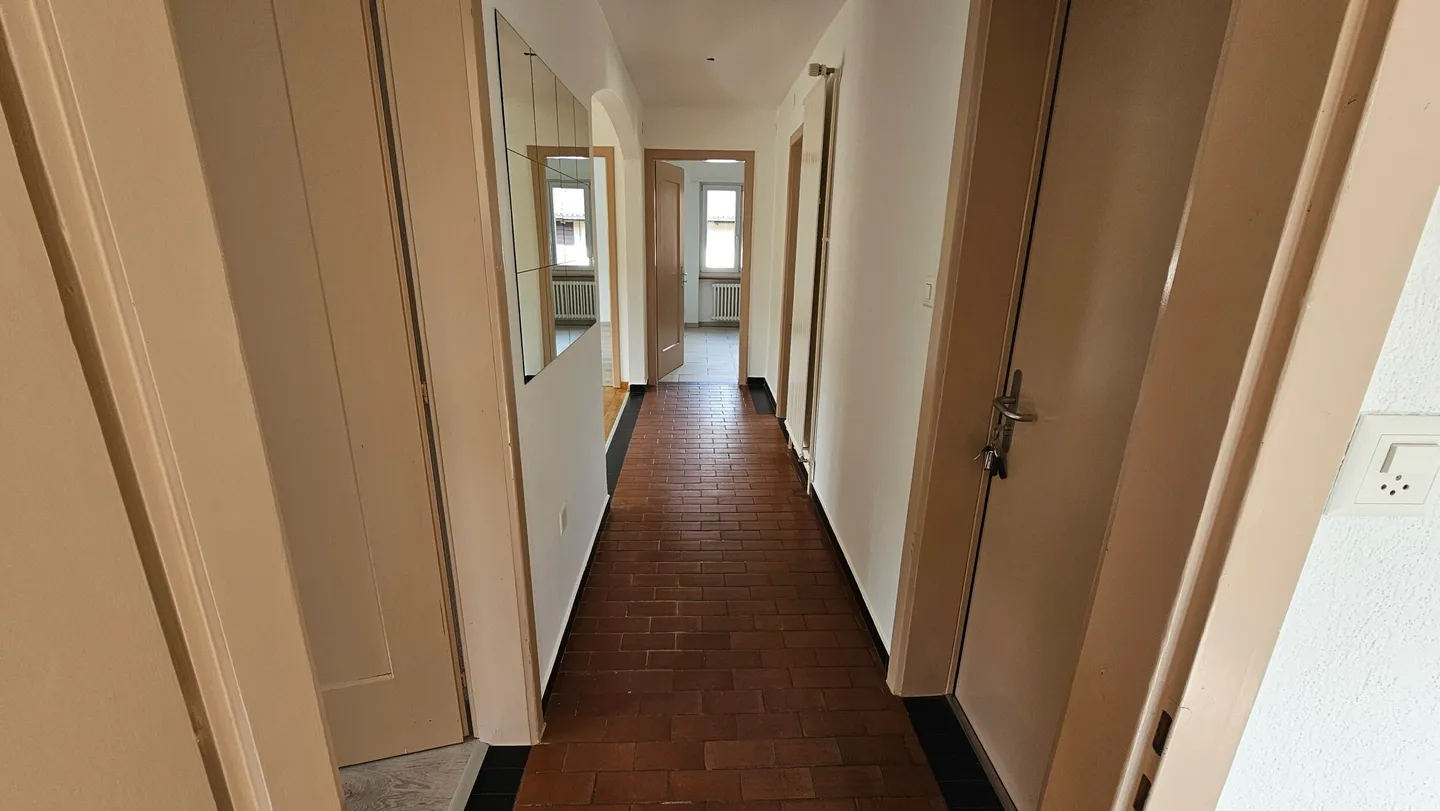 In Corban, 4.5-room apartment of 87 m² for rent - Photo 7 of 13