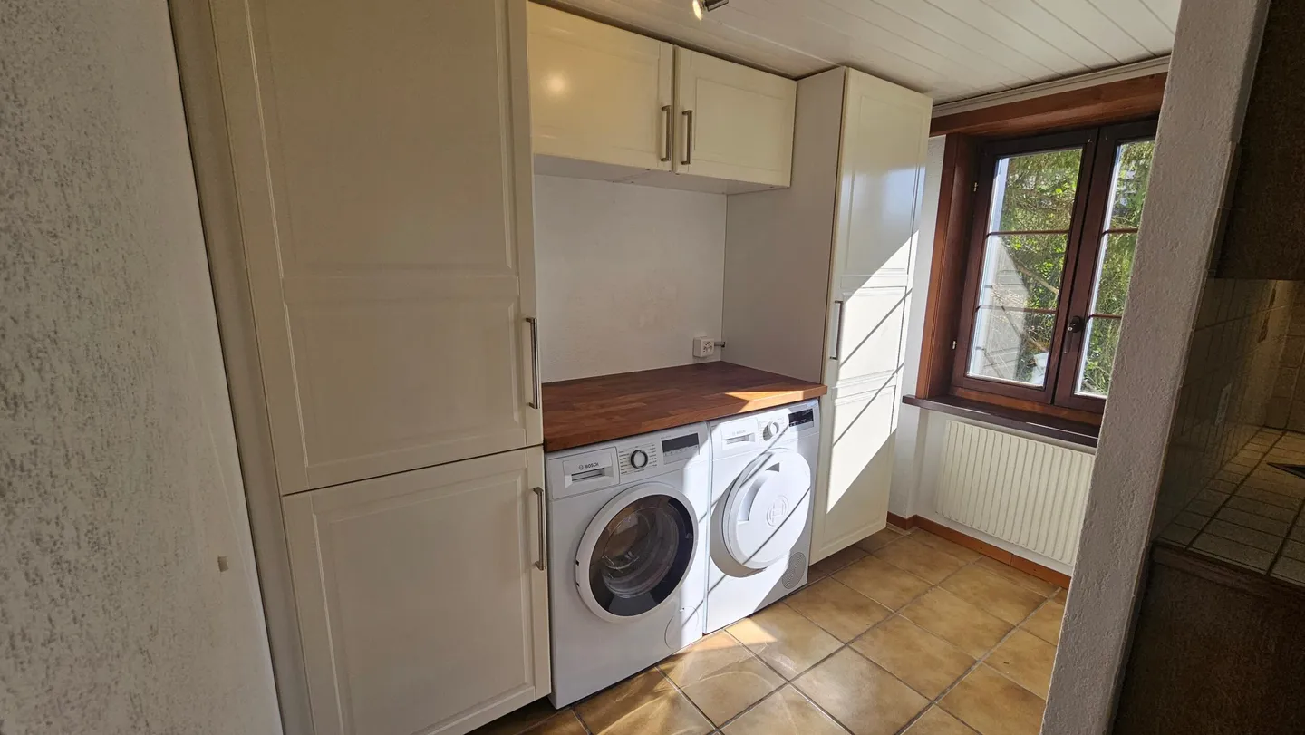 4.5-room apartment on 2 levels for rent in Vicques - Photo 6 of 13