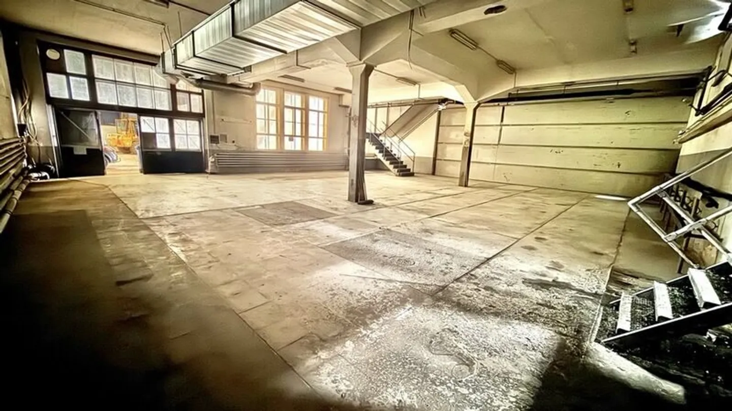 Sur le site Thecla à St-Ursanne local fermé de 287 m² à louer - Photo 5 sur 7