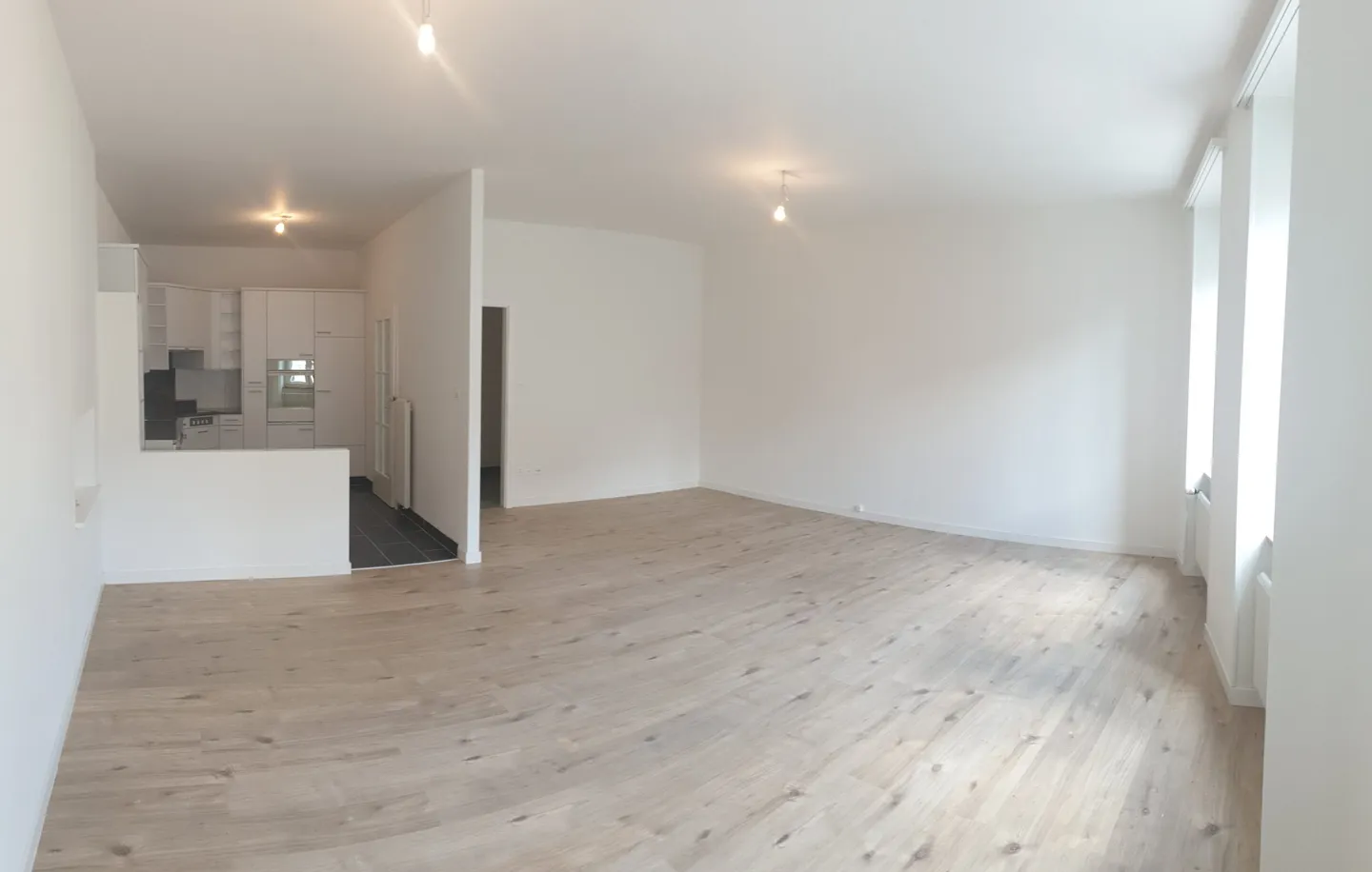 For rent in Delémont charming 3.5-room apartment on the 1st floor - Photo 4 of 10