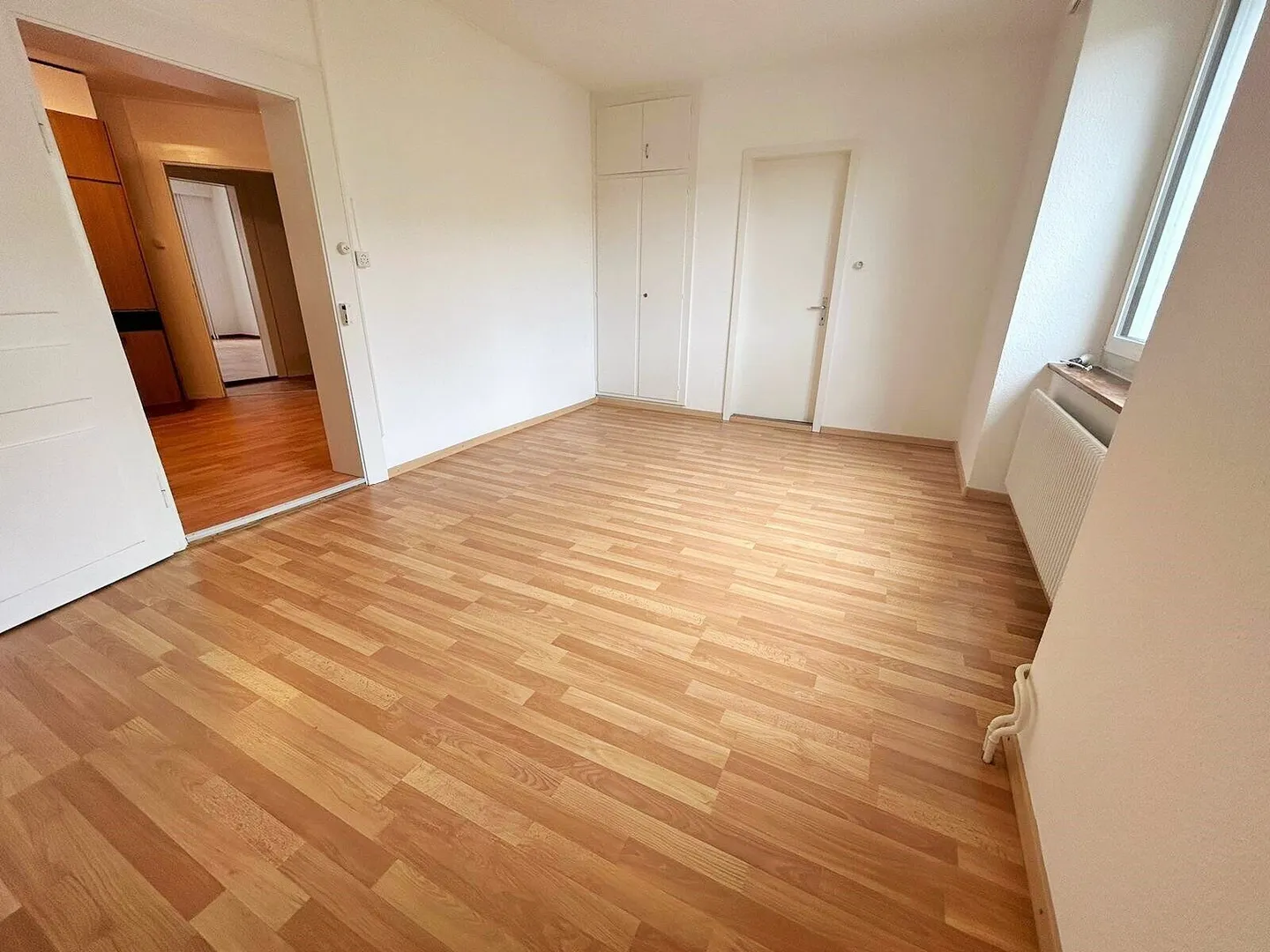 In Malleray gelegene 3,5-Zimmer-Wohnung im 1. Stock zu vermieten - Foto 4 von 12