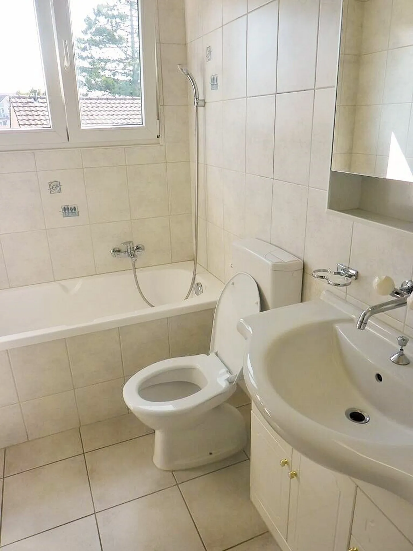 Charmant appartement 4.5 pièces - Photo 8 sur 9