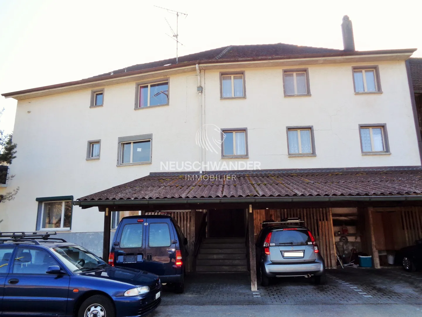 Copertura per veicolo in affitto a Courfaivre - Foto 2 di 4