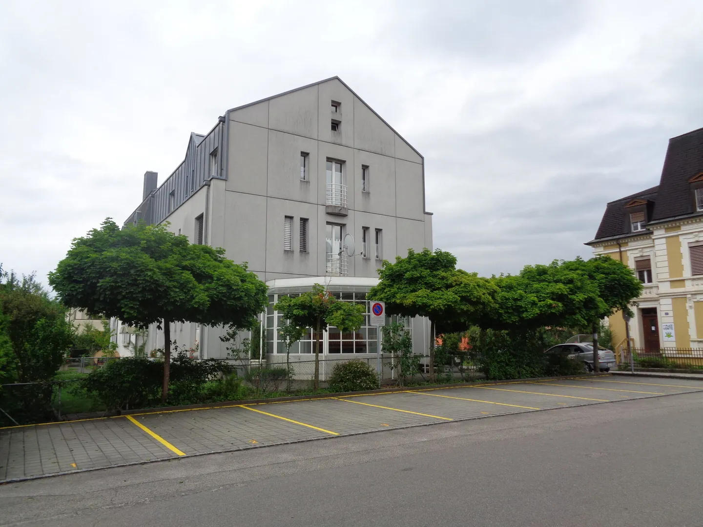 Außenparkplatz in der Stadt Delémont zu vermieten - Foto 4 von 5