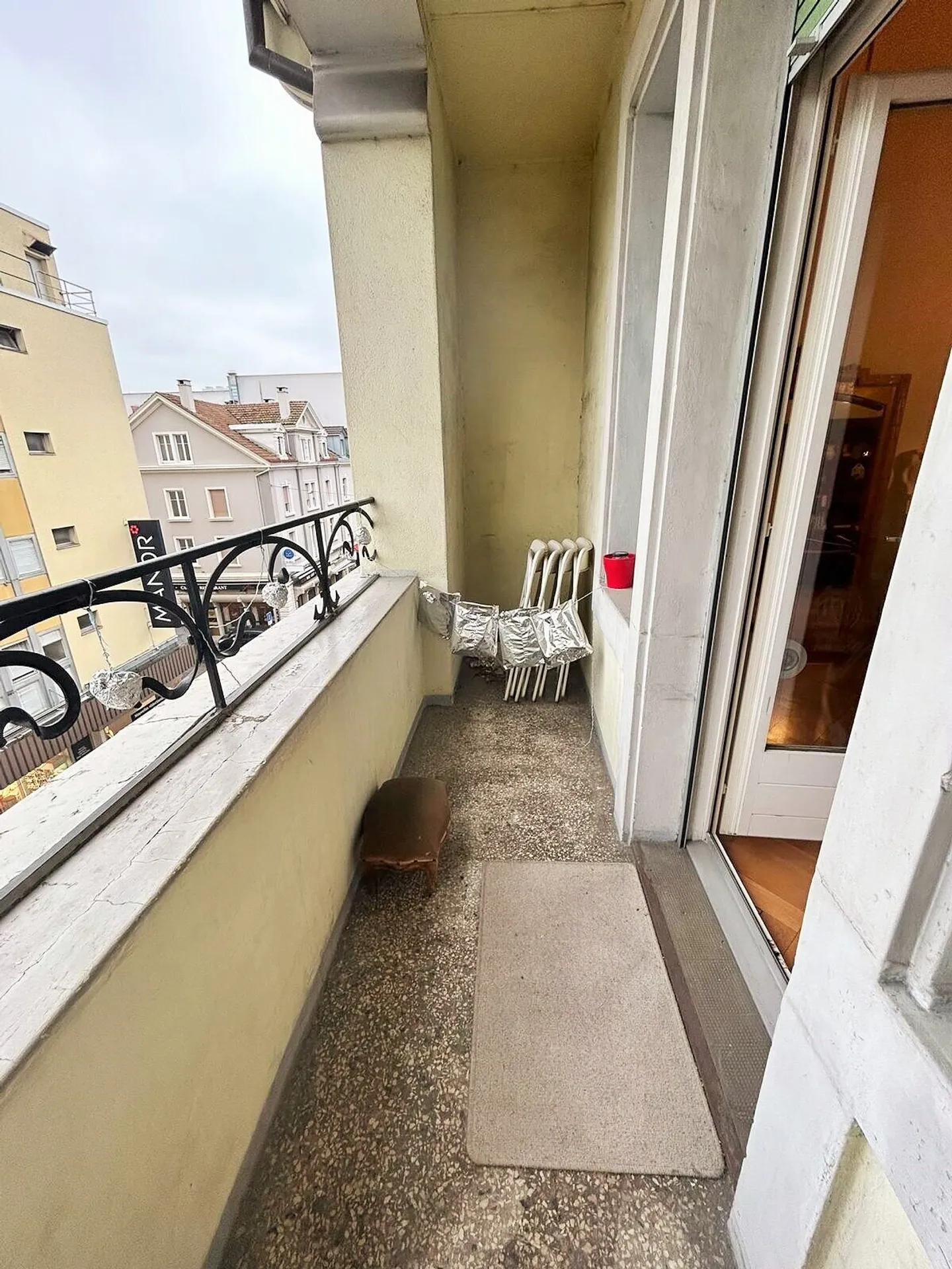 For rent in Delémont 3.5 room apartment with balconies - Photo 5 of 13