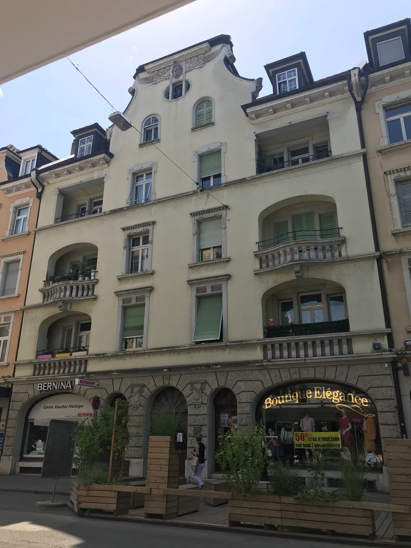 For rent in Delémont 3.5 room apartment with balconies - Photo 1 of 13