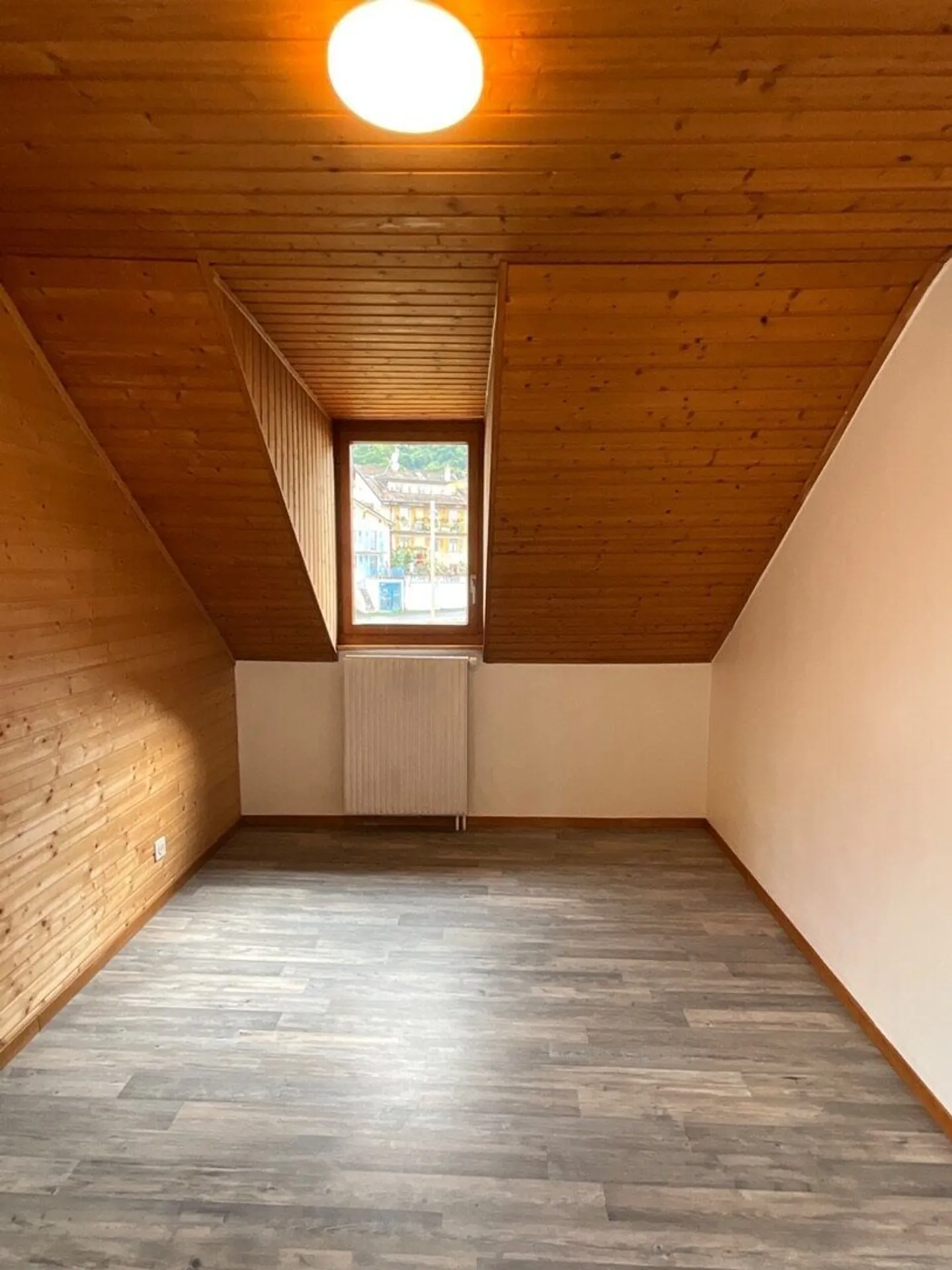 Appartamento di 3 locali al 3° piano in affitto a St-Gingolph - Foto 7 di 11