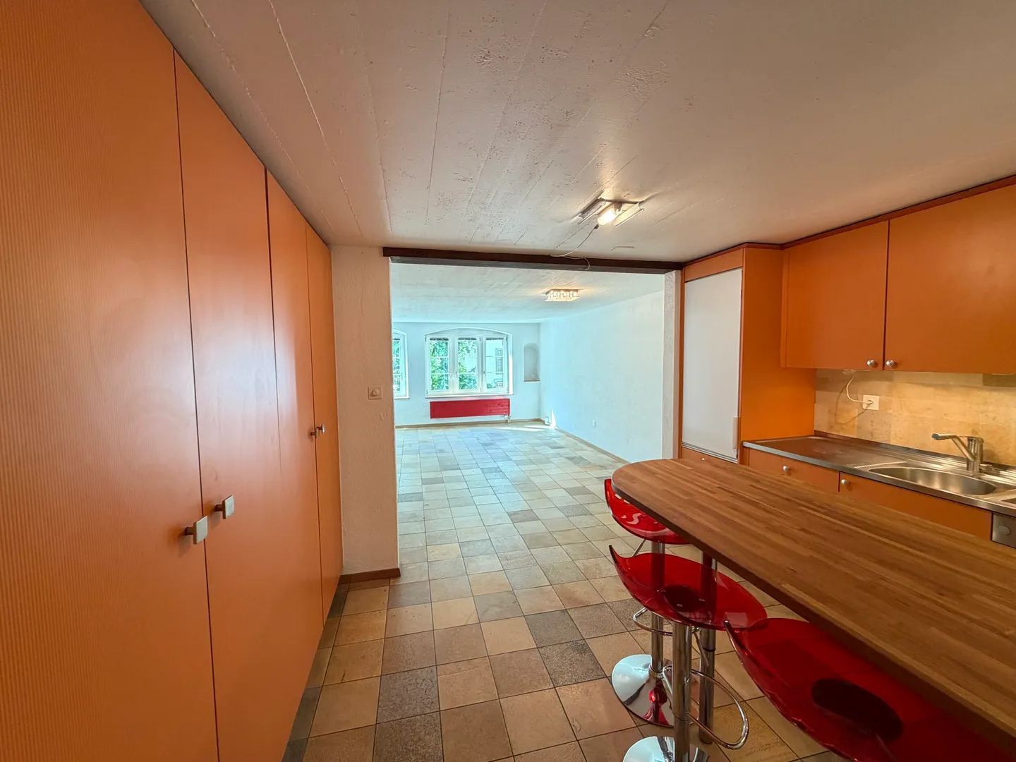 Zu vermieten in Delémont 2,5-Zimmer-Wohnung im 1. Stock - Foto 2 von 11