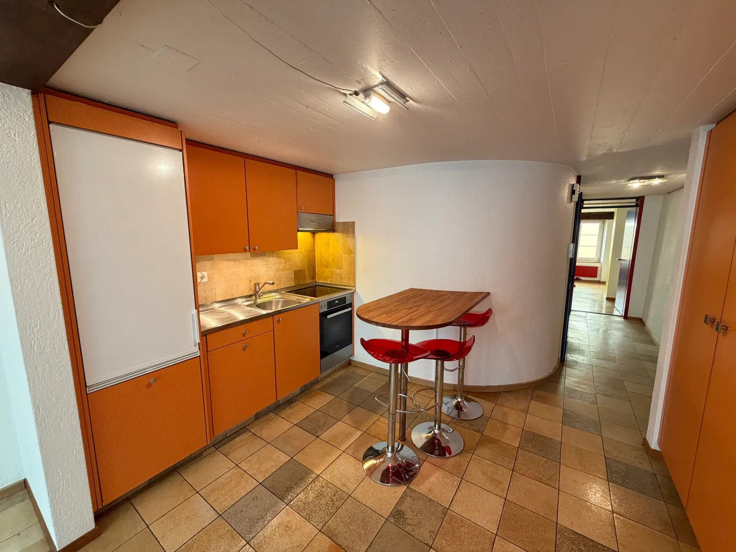 Zu vermieten in Delémont 2,5-Zimmer-Wohnung im 1. Stock - Foto 3 von 11