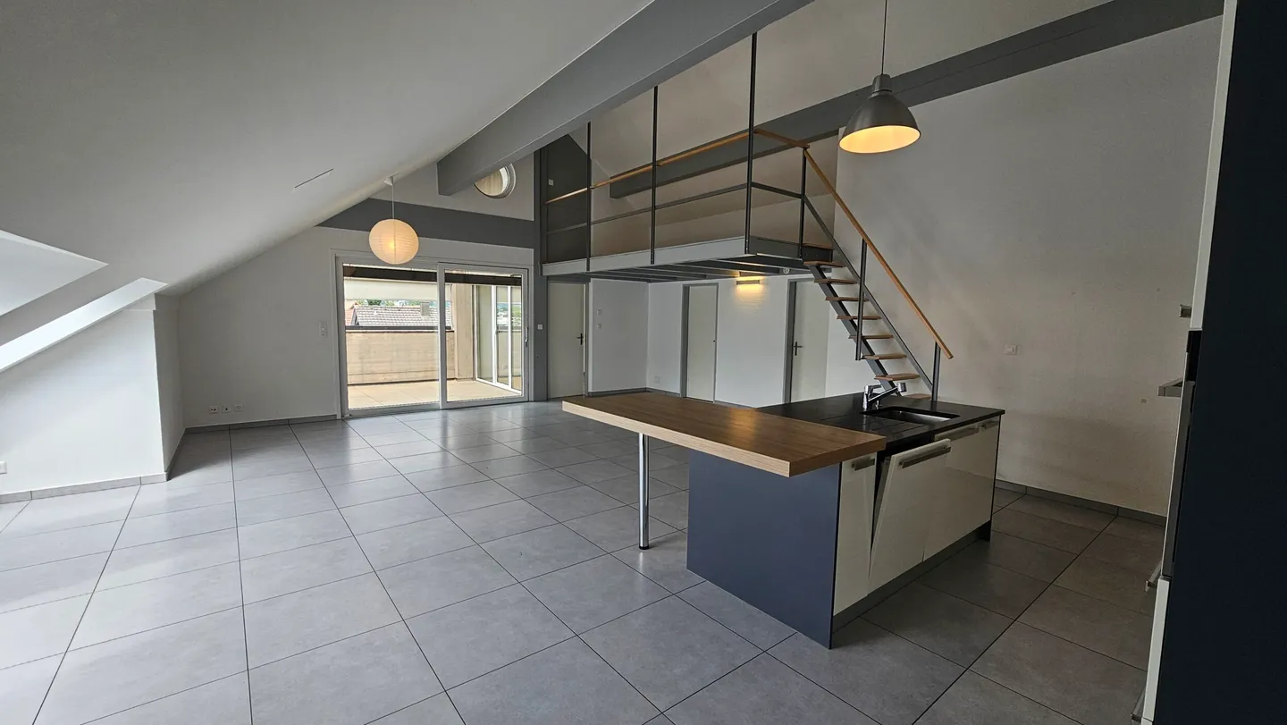 For rent in Courroux magnificent 4.5-room apartment with terrace - Photo 3 of 13