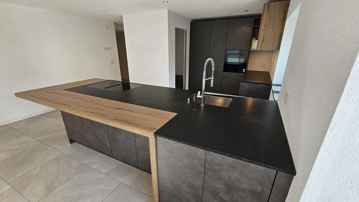 For rent in Montavon magnificent 5.5 room apartment - Photo 5 of 13