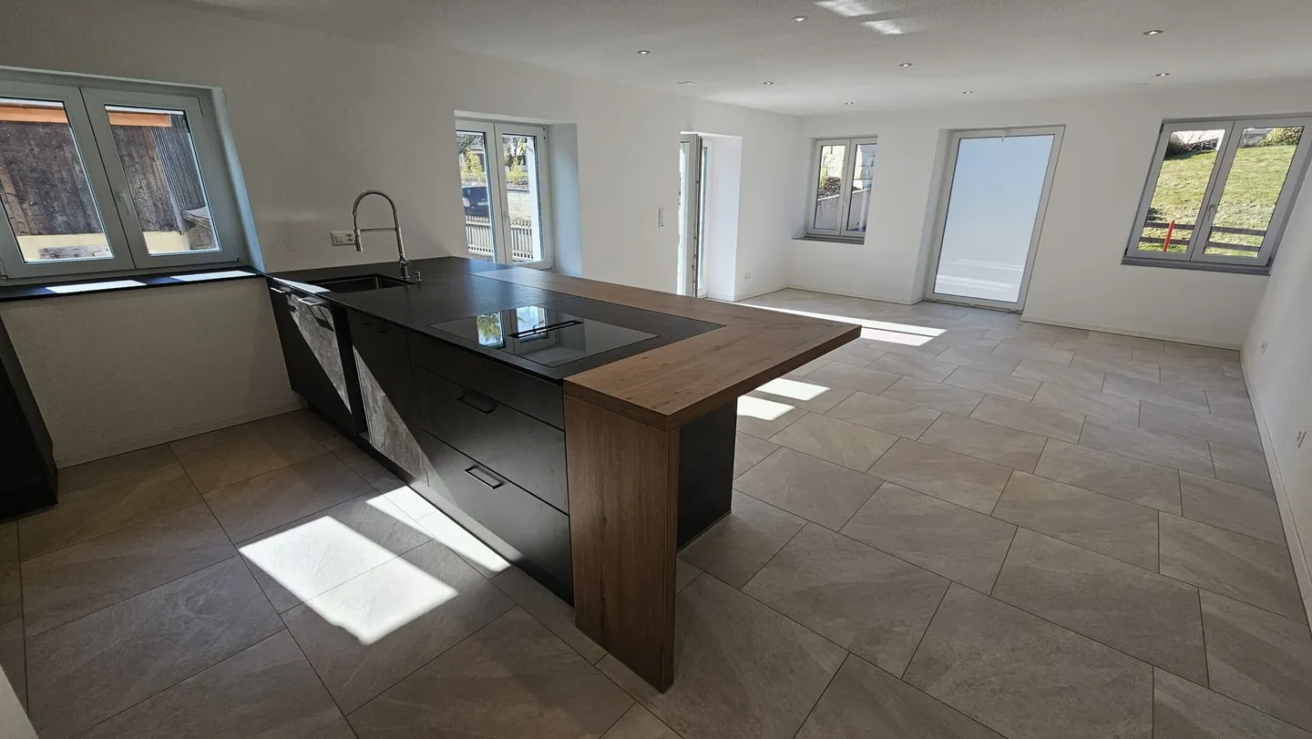 For rent in Montavon magnificent 5.5 room apartment - Photo 7 of 13