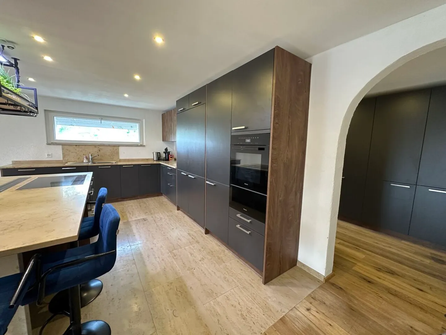 Appartement de 4.5 pièces et 180 m2 habitables à louer à Develier - Photo 1 sur 13