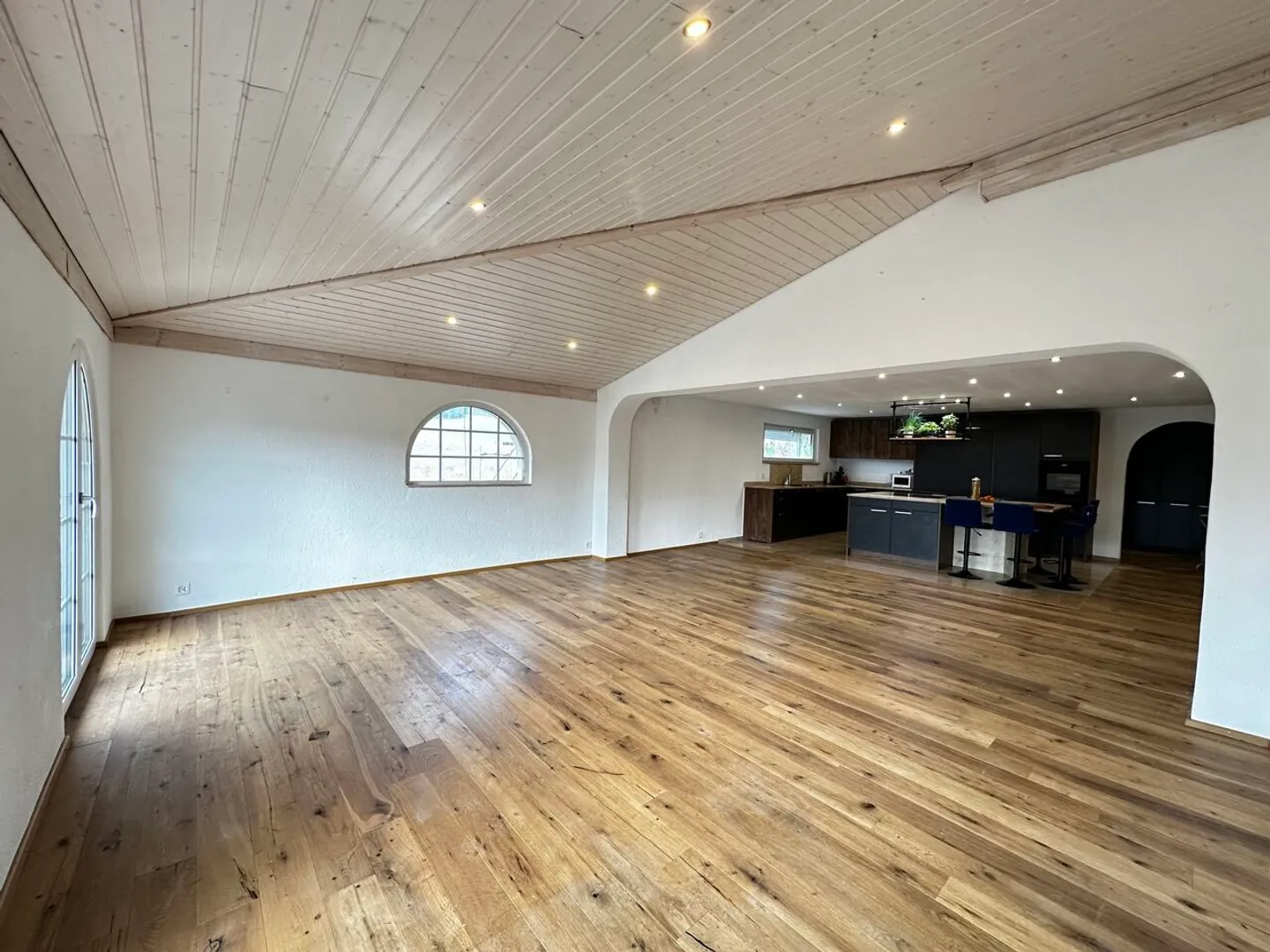 Appartement de 4.5 pièces et 180 m2 habitables à louer à Develier - Photo 5 sur 13